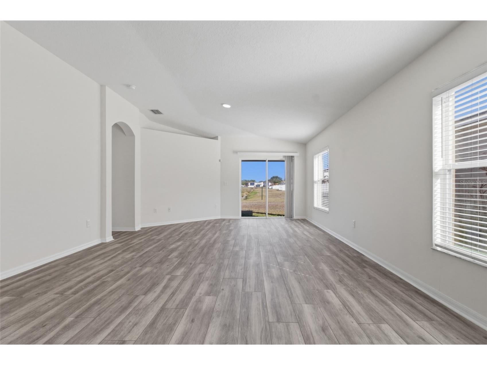 7865 Carriage Pointe Drive Gibsonton FL 33534 TB8466898 image5