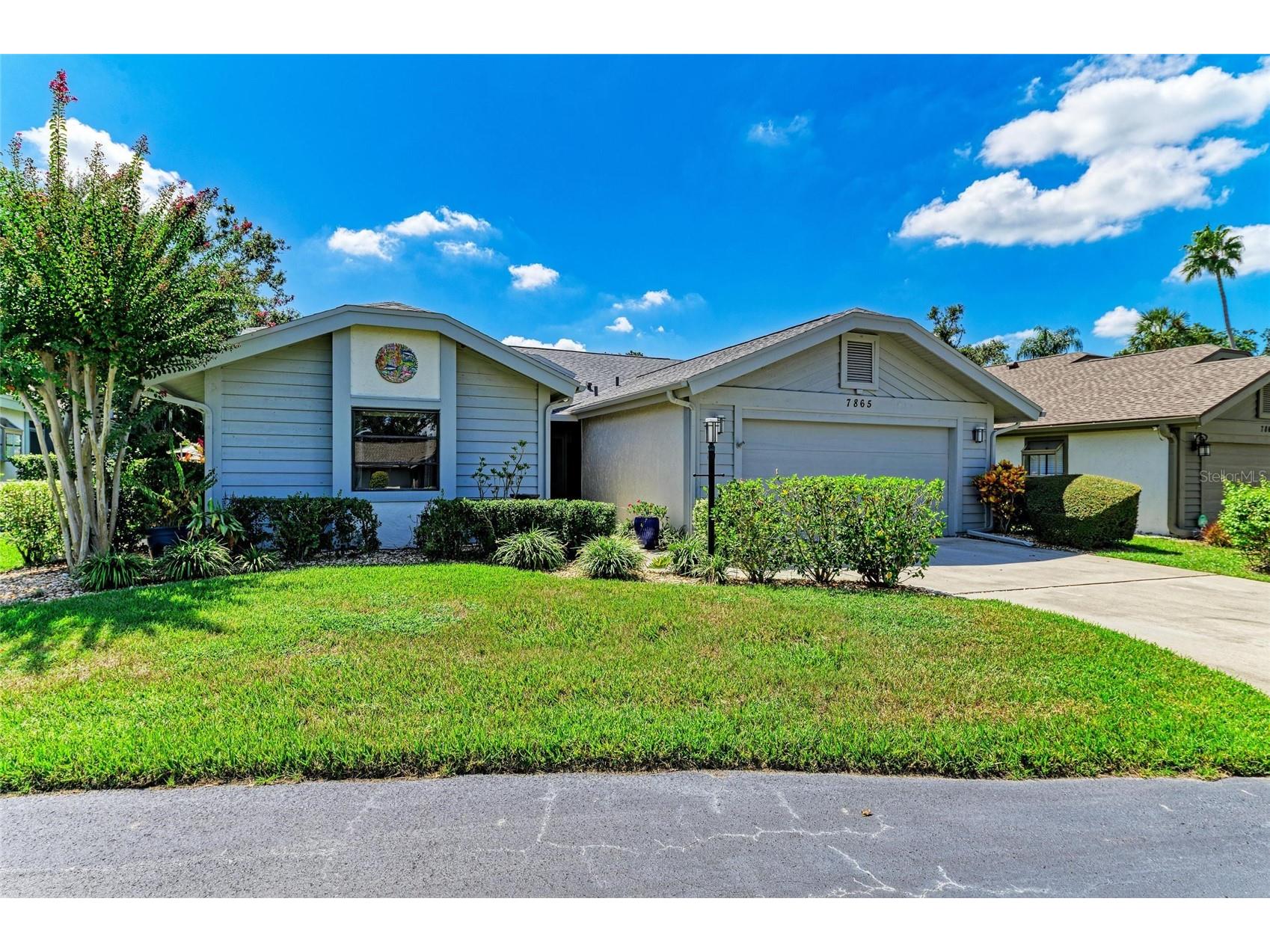 7865 Pine Trace Drive Sarasota FL 34243 A4666116 image1