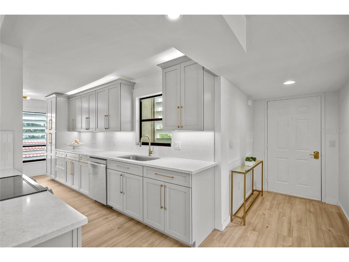 7867 Sailboat Key Blvd S #201 South Pasadena FL 33707 TB8422458 image5