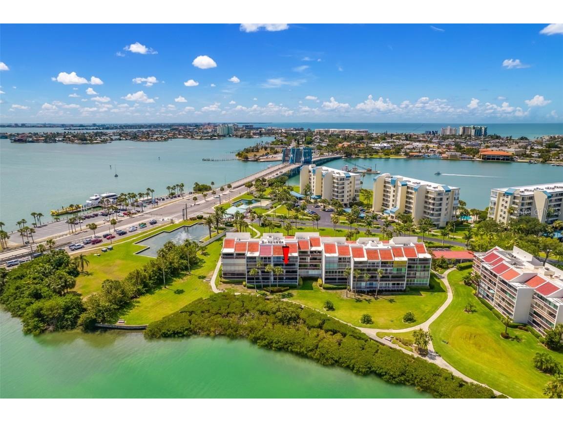 7867 Sailboat Key Boulevard S #303 South Pasadena FL 33707 - BOCA CIEGA BAY / INTRACOASTAL U8197942 image1