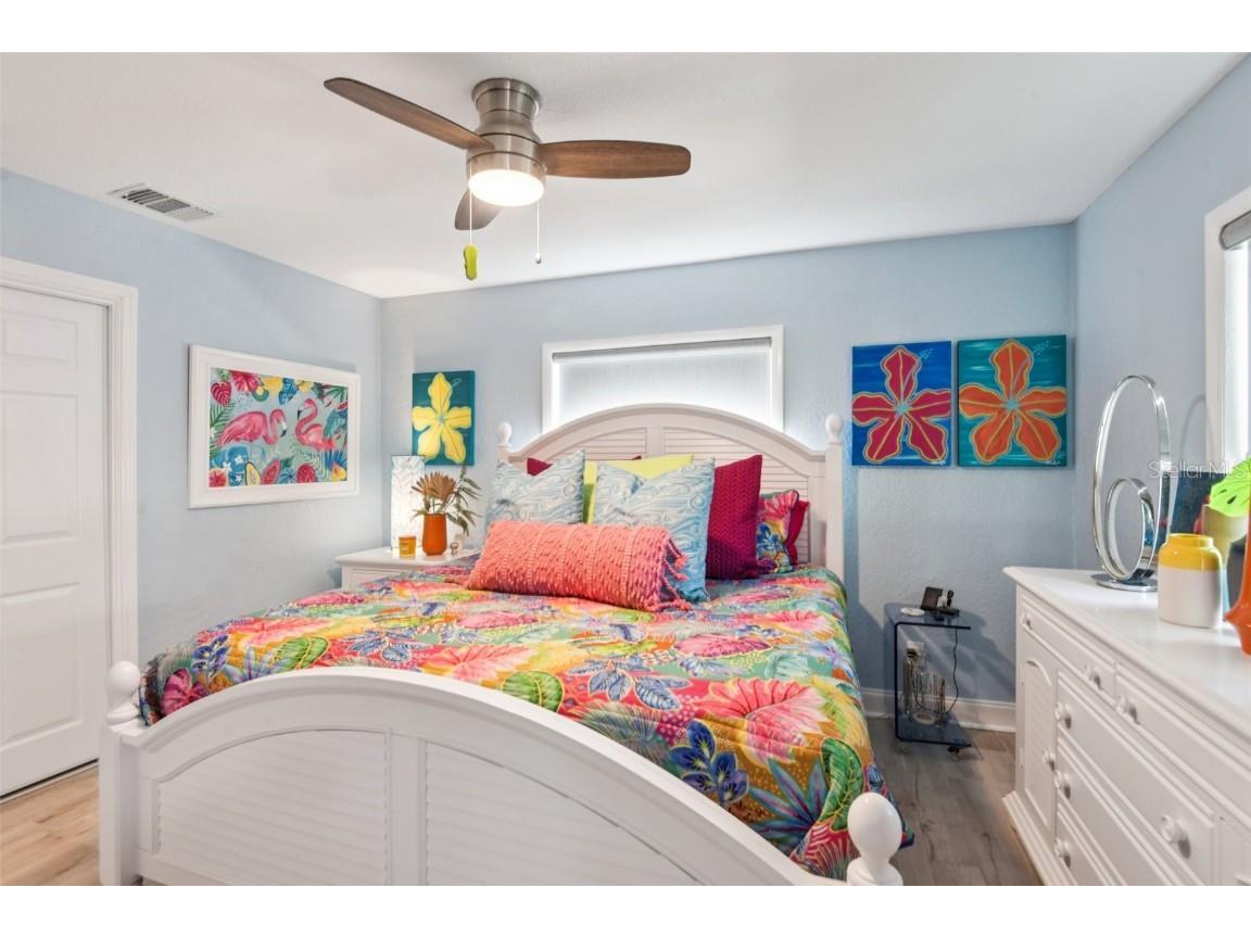 7869 Causeway Boulevard S Saint Petersburg FL 33707 TB8420164 image20