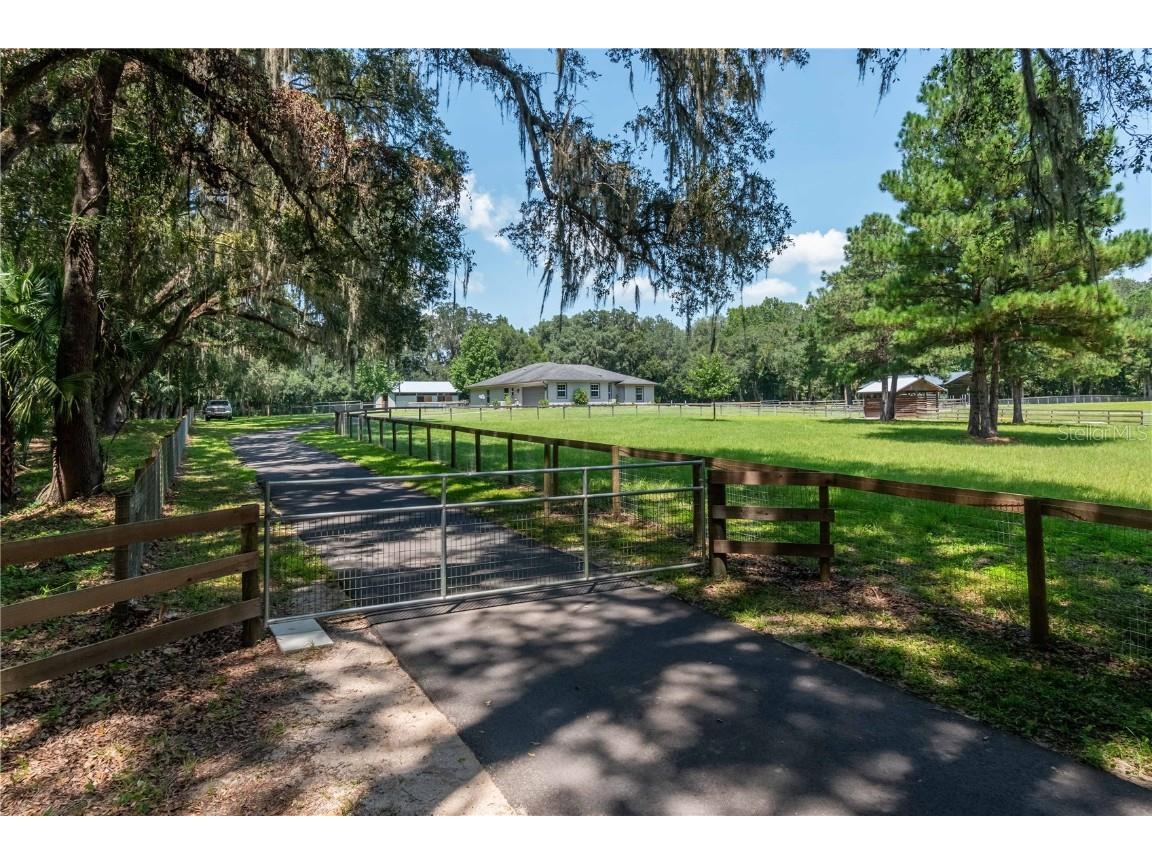 7869 NW 210th Street Micanopy FL 32667 OM663816 image1