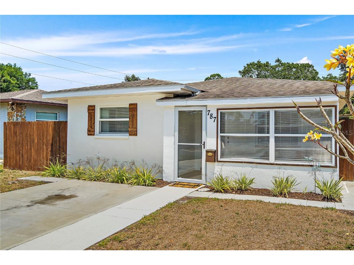 787 74th Avenue N Saint Petersburg FL 33702 U8200826 image1