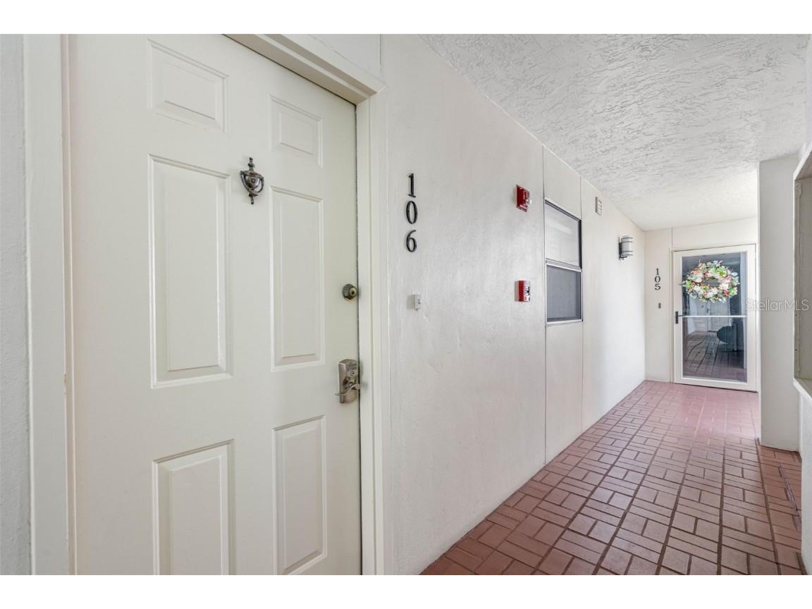 7871 Sailboat Key Boulevard S #106 South Pasadena FL 33707 - BOCA CIEGA BAY / INTRACOASTAL TB8428377 image3