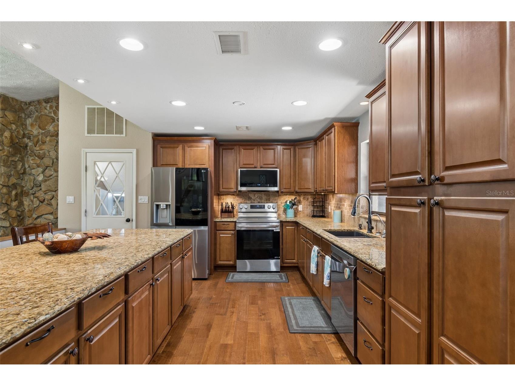 7871 Sycamore Drive New Port Richey FL 34654 W7884785 image10