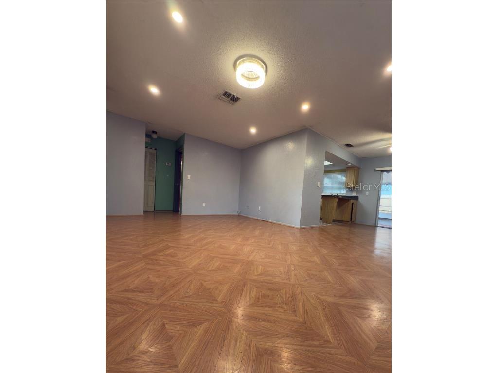 7872 59th Street N Pinellas Park FL 33781 TB8454603 image6