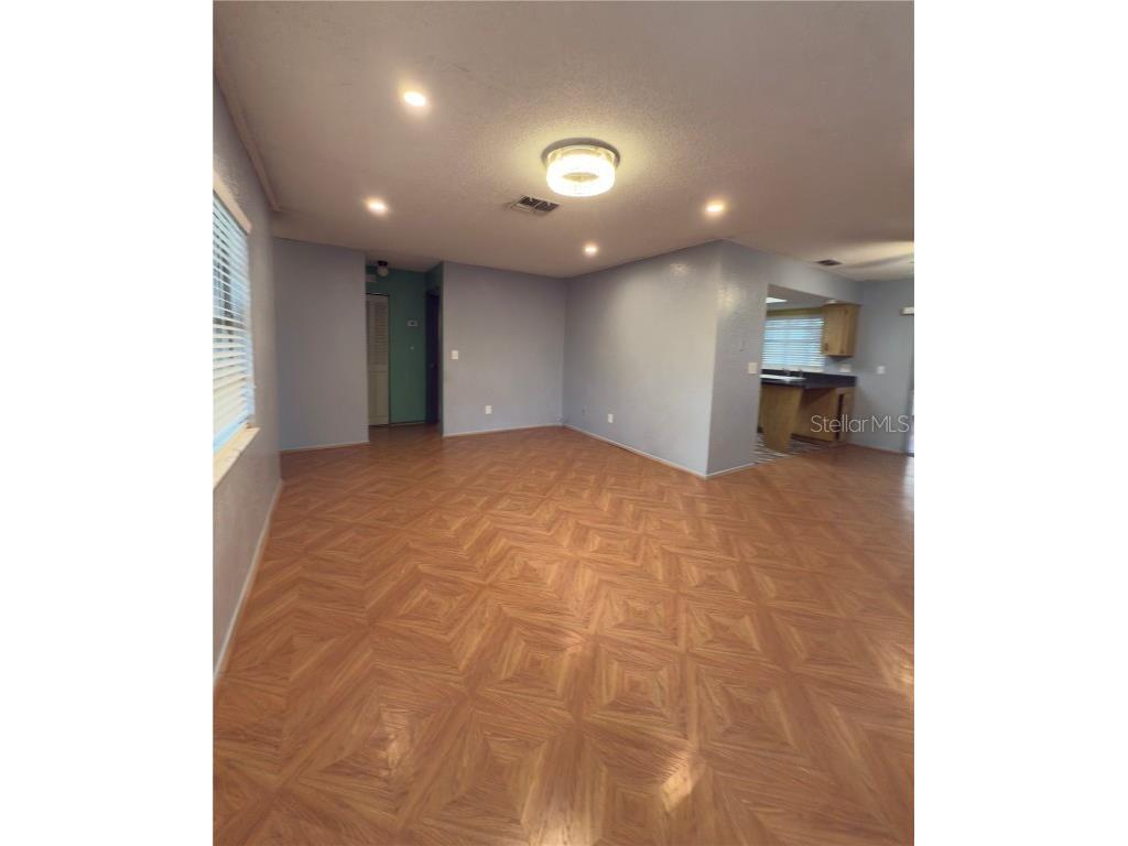 7872 59th Street N Pinellas Park FL 33781 TB8454603 image8