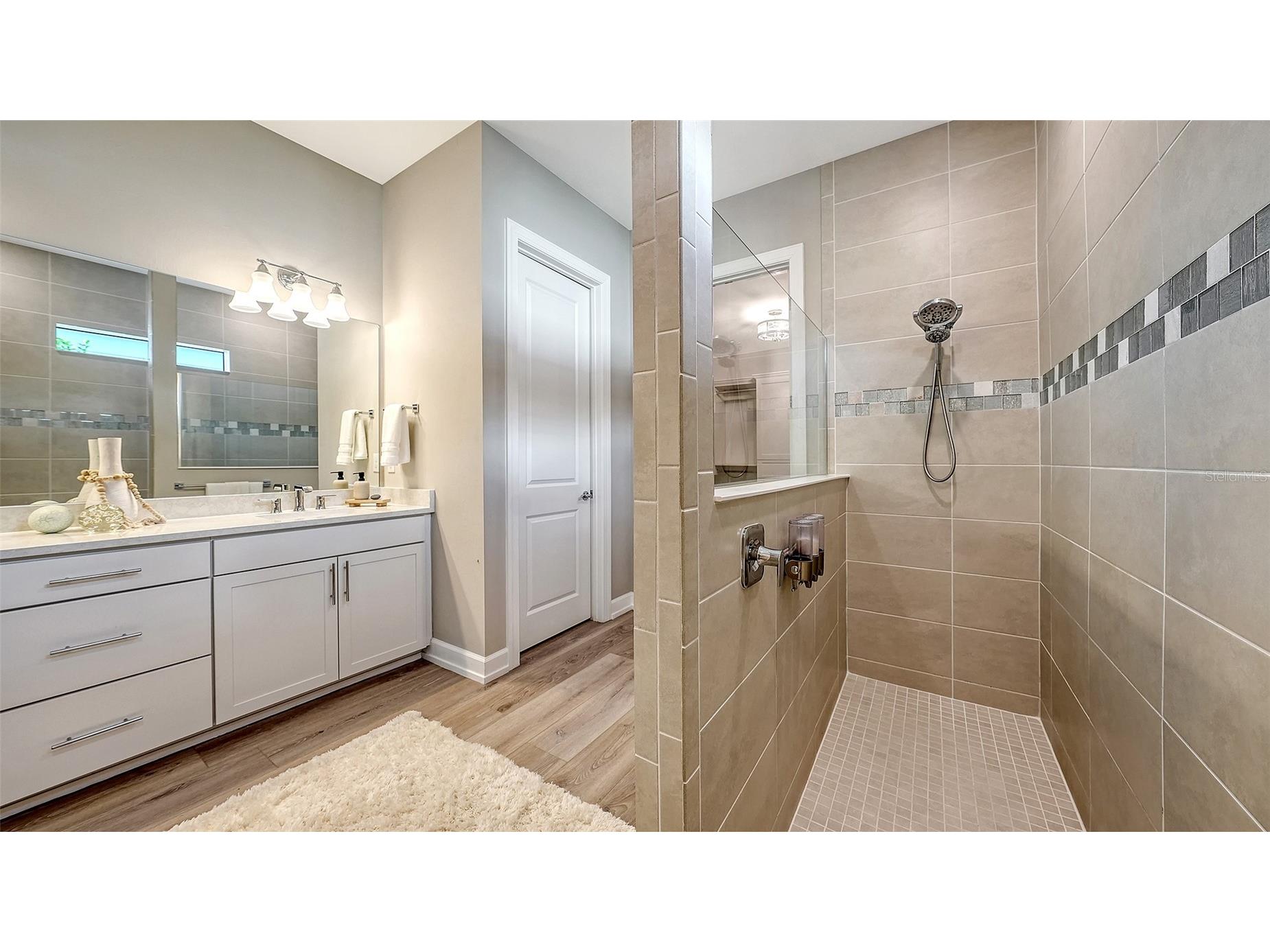 7872 Mainsail Lane Sarasota FL 34240 A4687553 image37