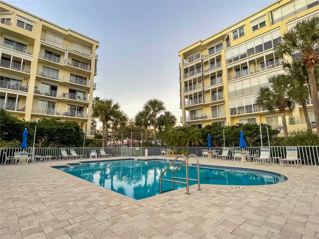 7872 Sailboat Key Boulevard S #102 South Pasadena FL 33707 J946505 image1