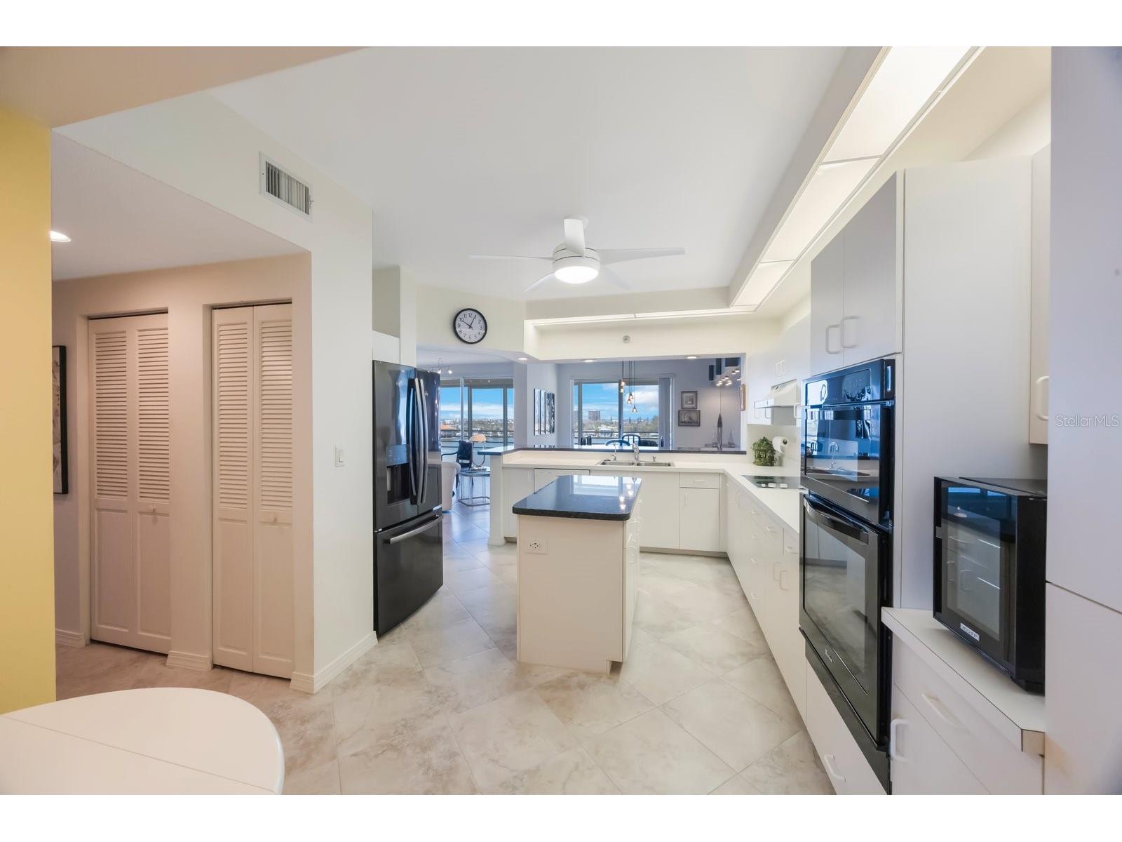 7872 Sailboat Key Boulevard S #PH602 South Pasadena FL 33707 - INTRACOASTAL/BOCA CIEGA BAY TB8523943 image16