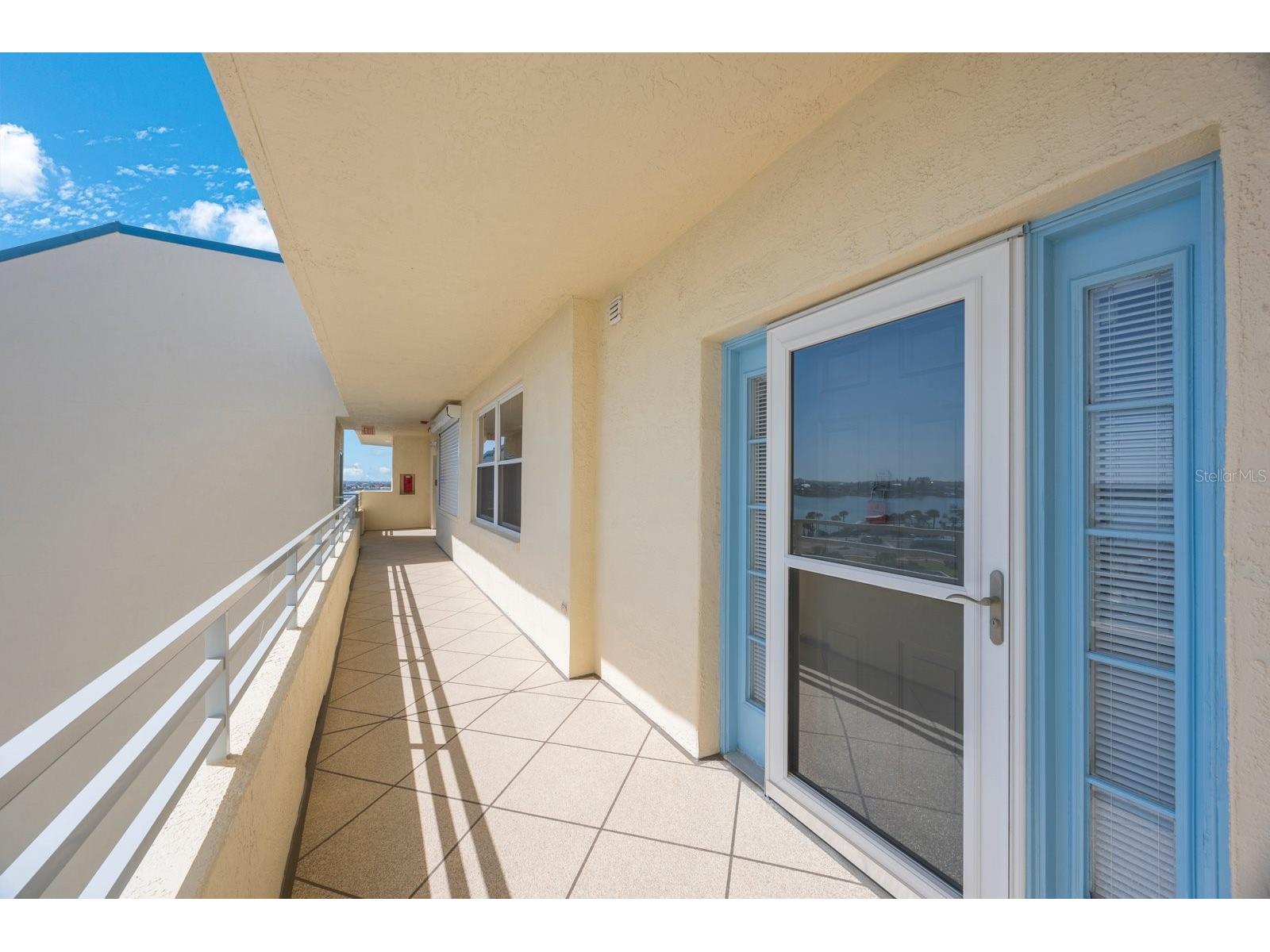 7872 Sailboat Key Boulevard S #PH602 South Pasadena FL 33707 - INTRACOASTAL/BOCA CIEGA BAY TB8523943 image5