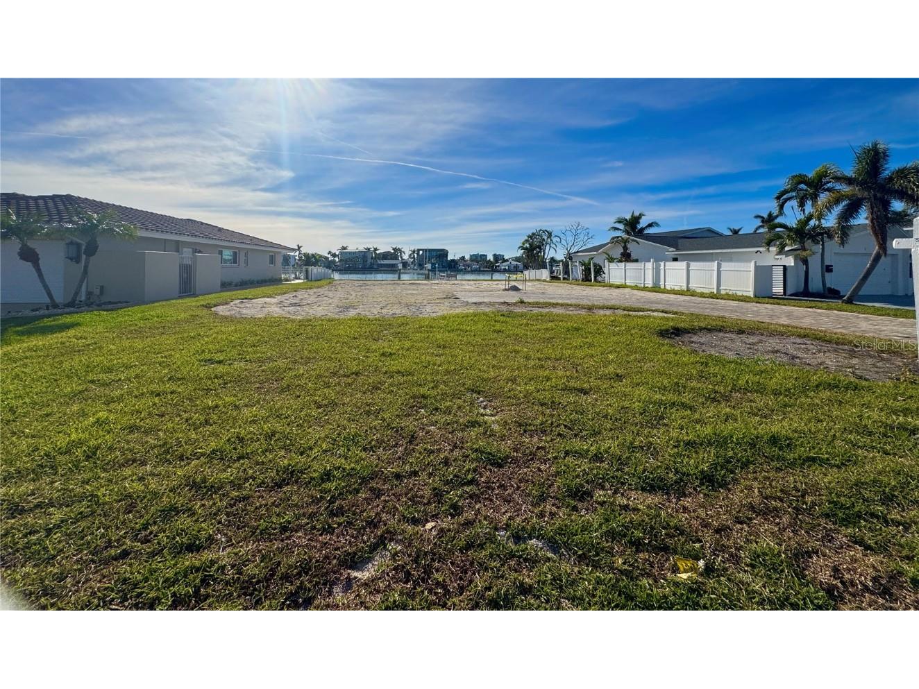 7874 9th Avenue S Saint Petersburg FL 33707 TB8335280 image2