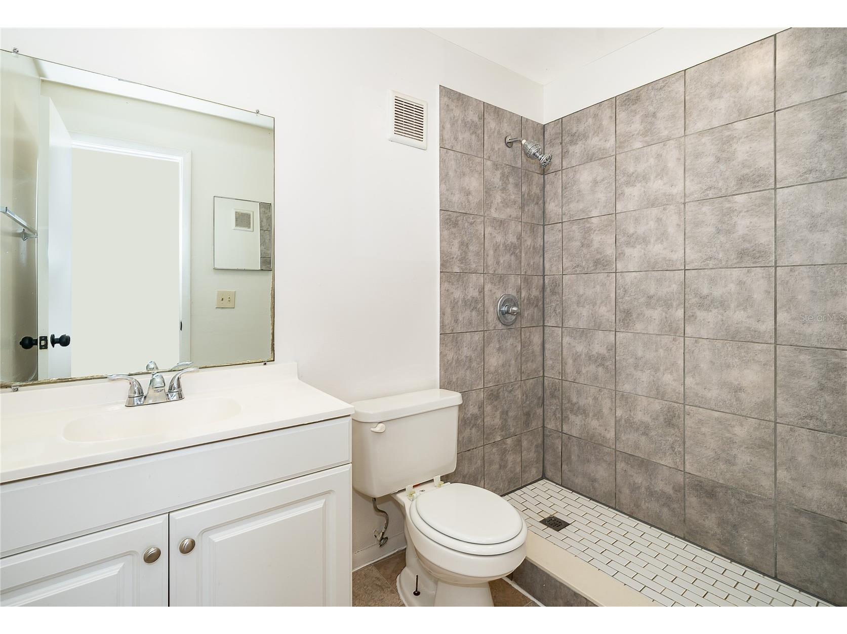 7876 Guardsmen Street Orlando FL 32822 O6382094 image6