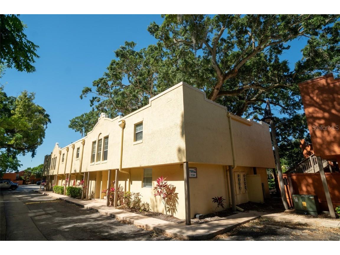 788 E Michigan Street #18 Orlando FL 32806 - LAKE PINELOCH NS1081691 image1