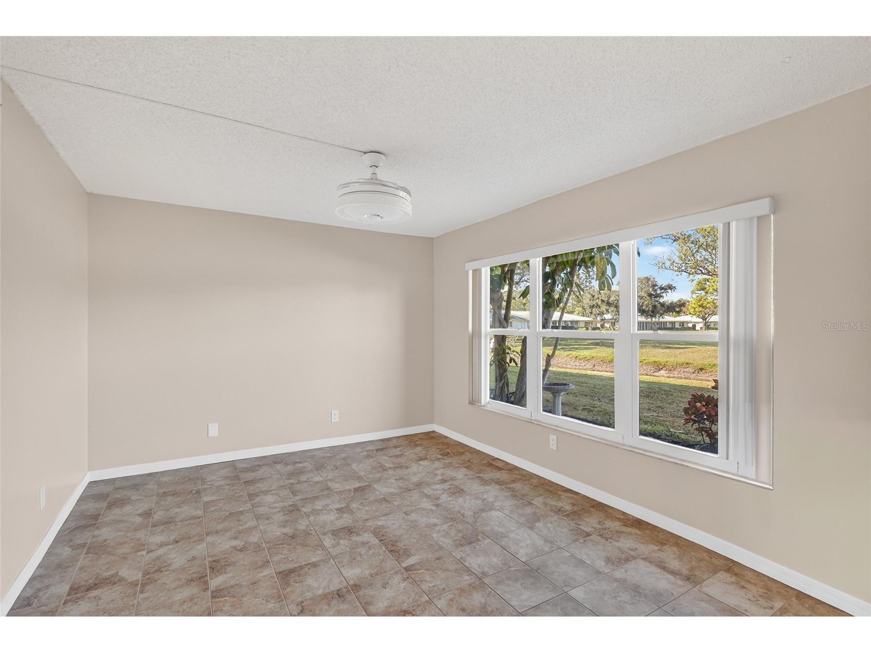 7880 Palm Aire Lane #105 Sarasota FL 34243 A4677623 image16