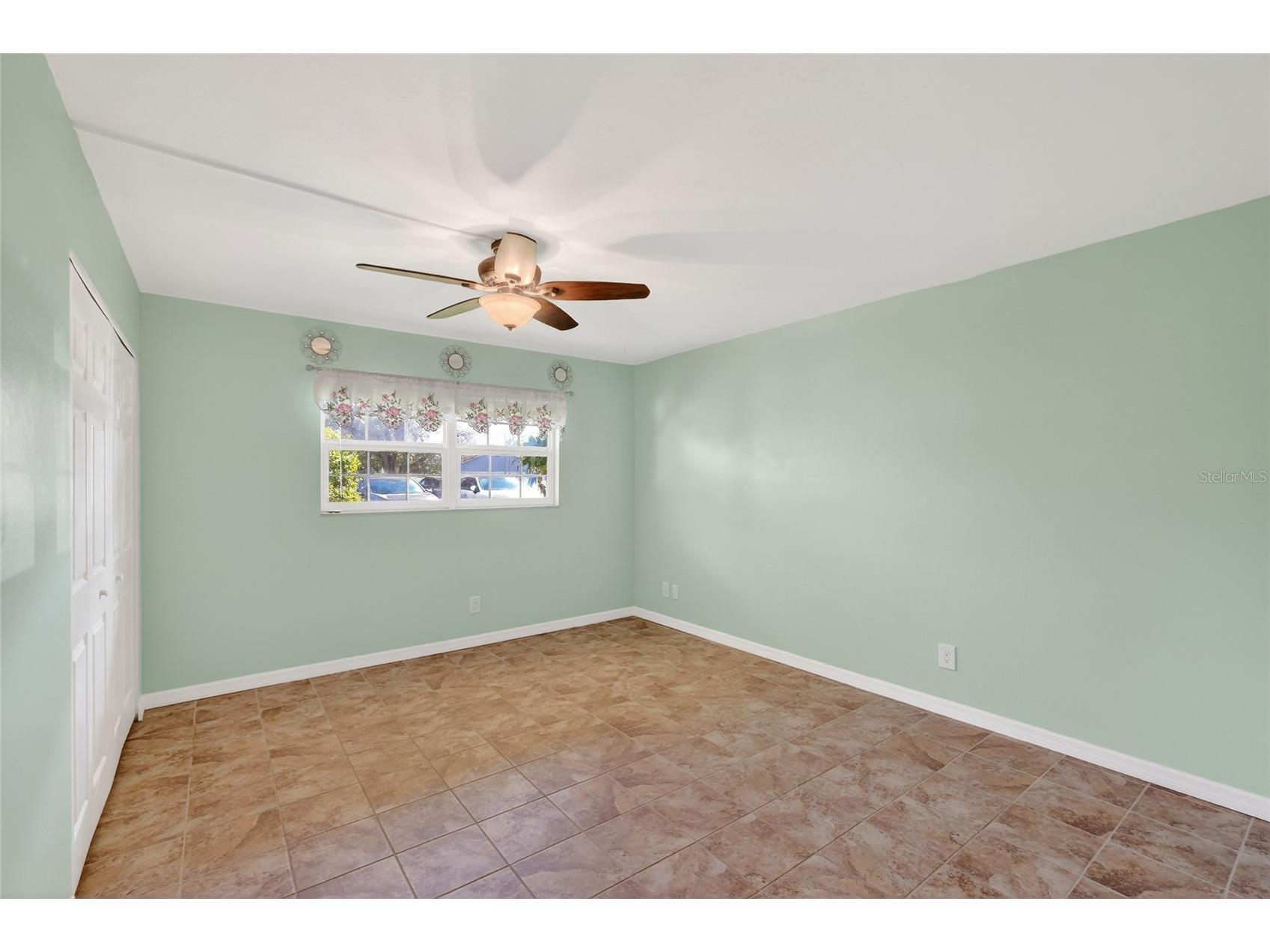7880 Palm Aire Lane #105 Sarasota FL 34243 A4677623 image21