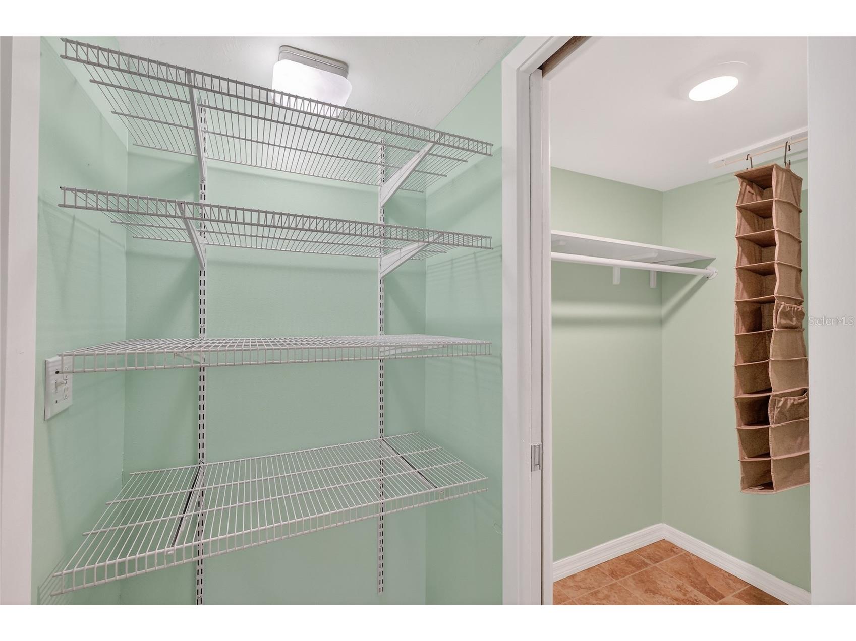 7880 Palm Aire Lane #105 Sarasota FL 34243 A4677623 image23