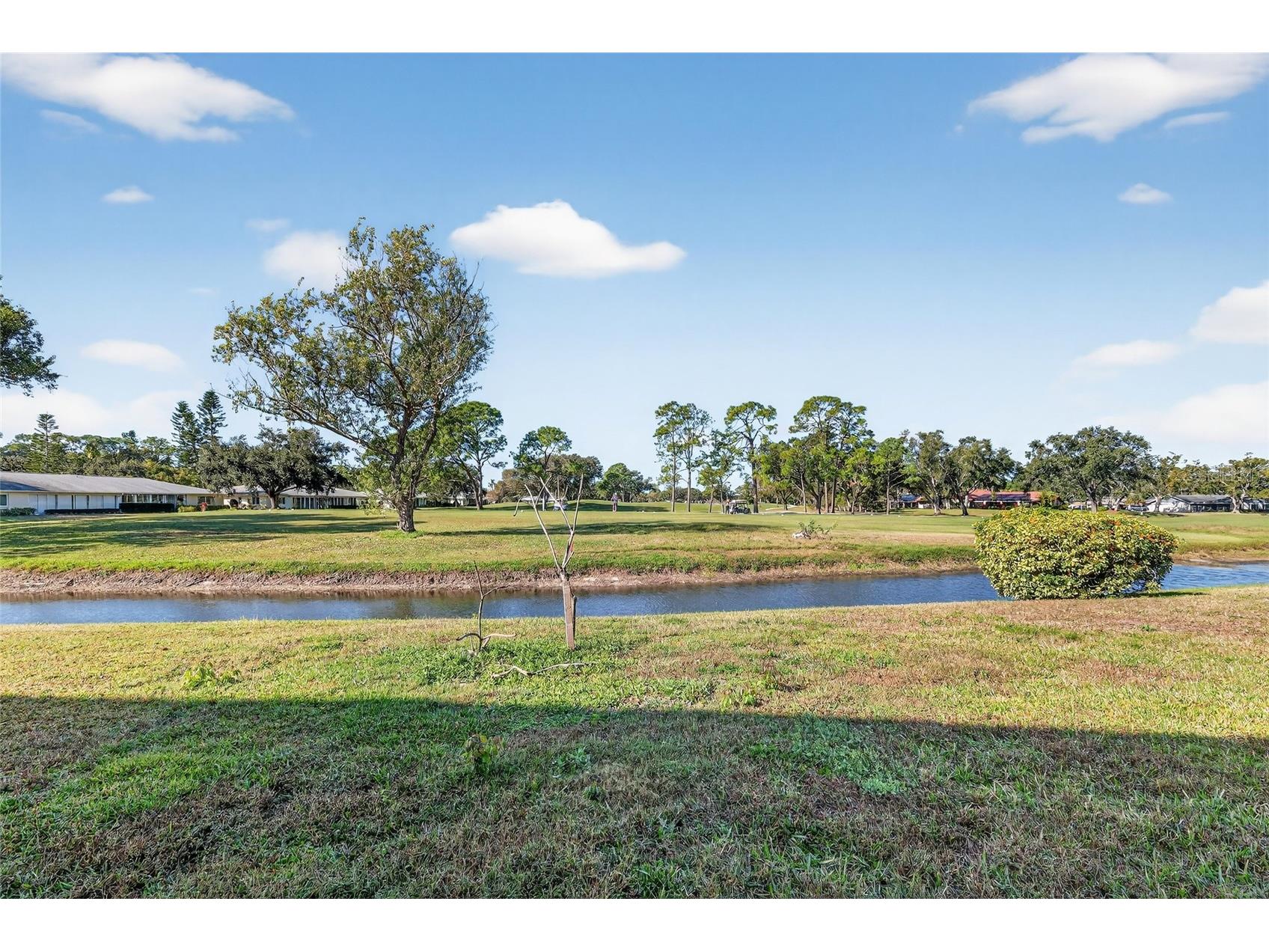 7880 Palm Aire Lane #105 Sarasota FL 34243 A4677623 image30