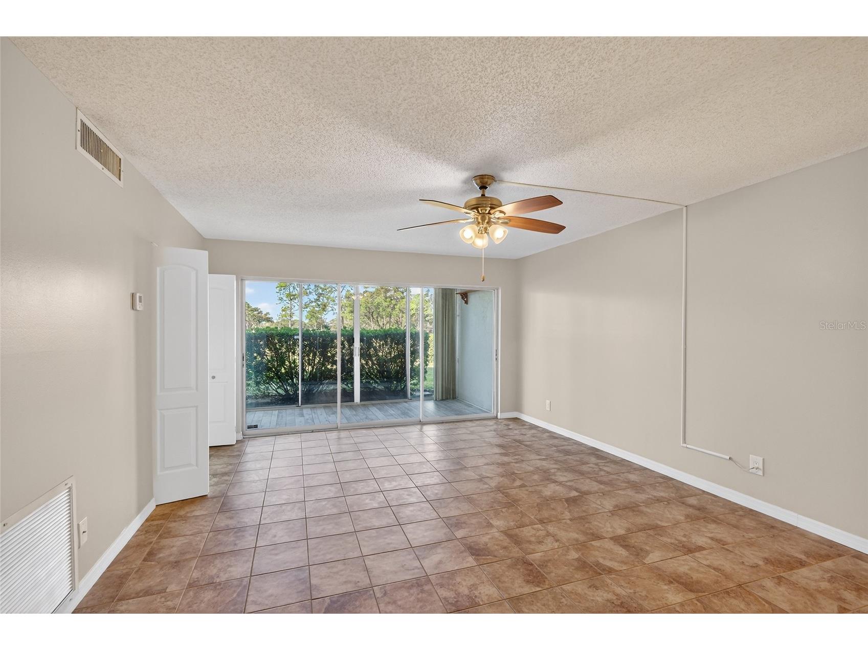 7880 Palm Aire Lane #105 Sarasota FL 34243 A4677623 image6
