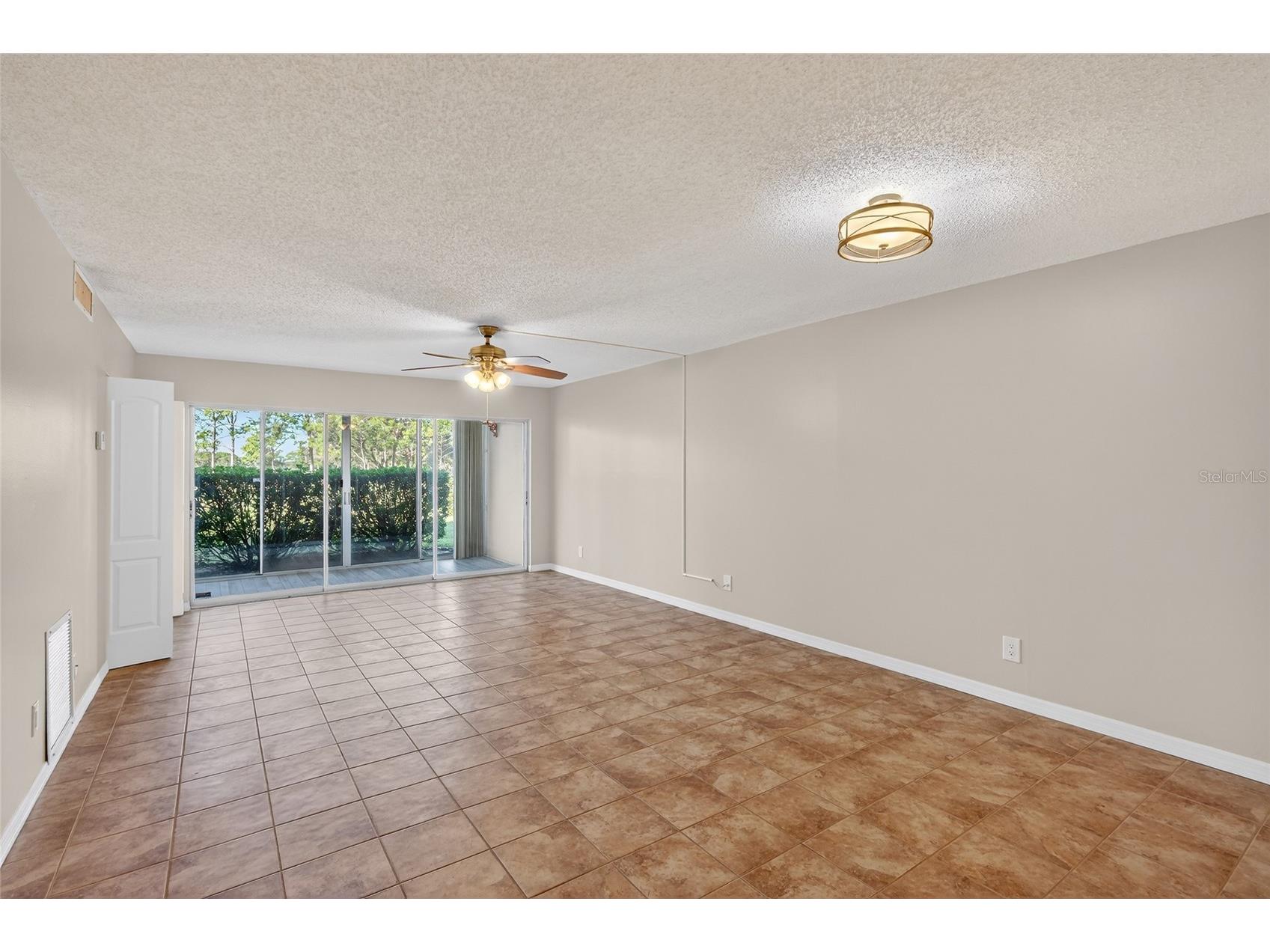 7880 Palm Aire Lane #105 Sarasota FL 34243 A4677623 image7