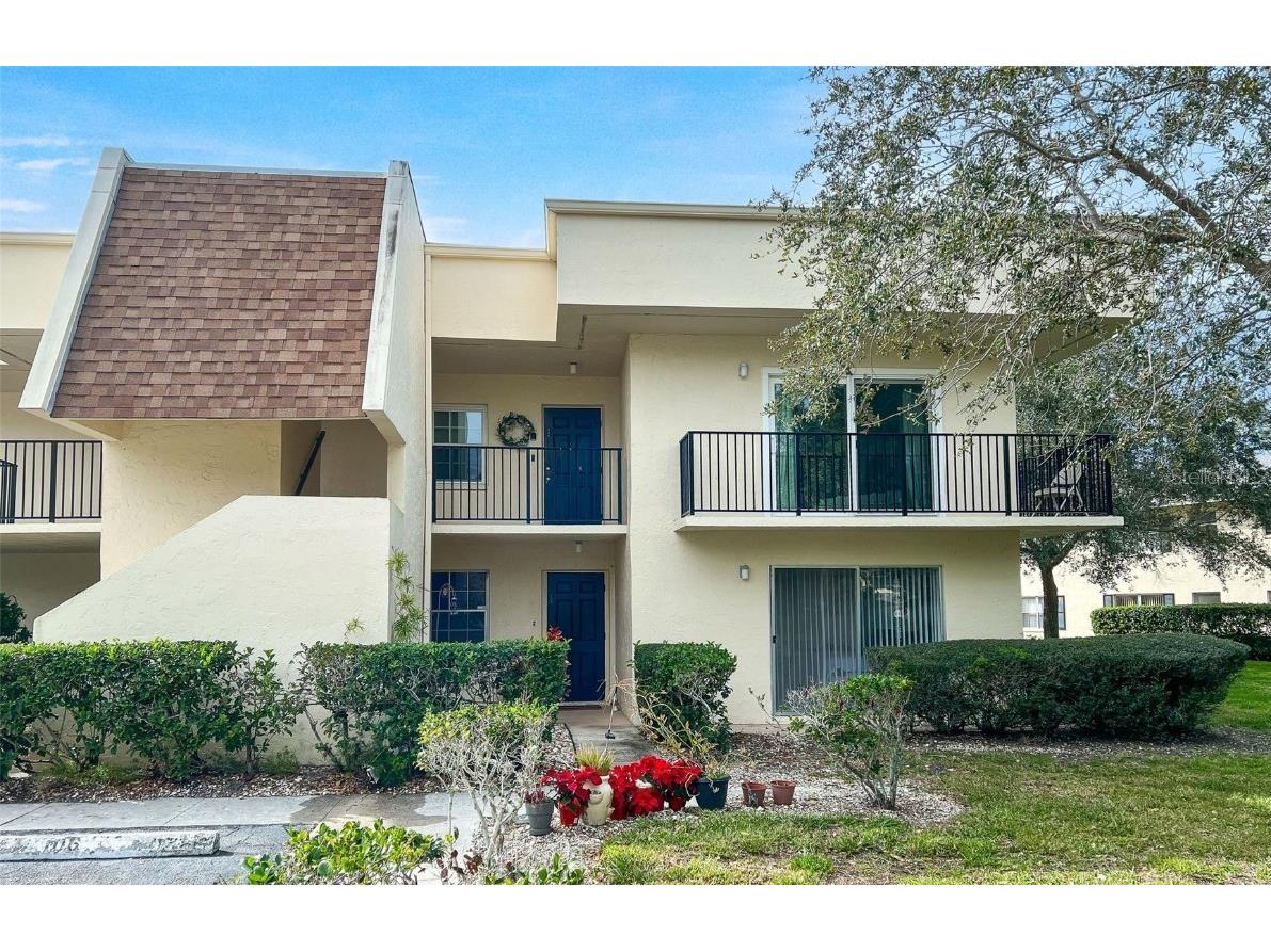 7880 Palm Aire Lane #106 Sarasota FL 34243 A4598421 image1