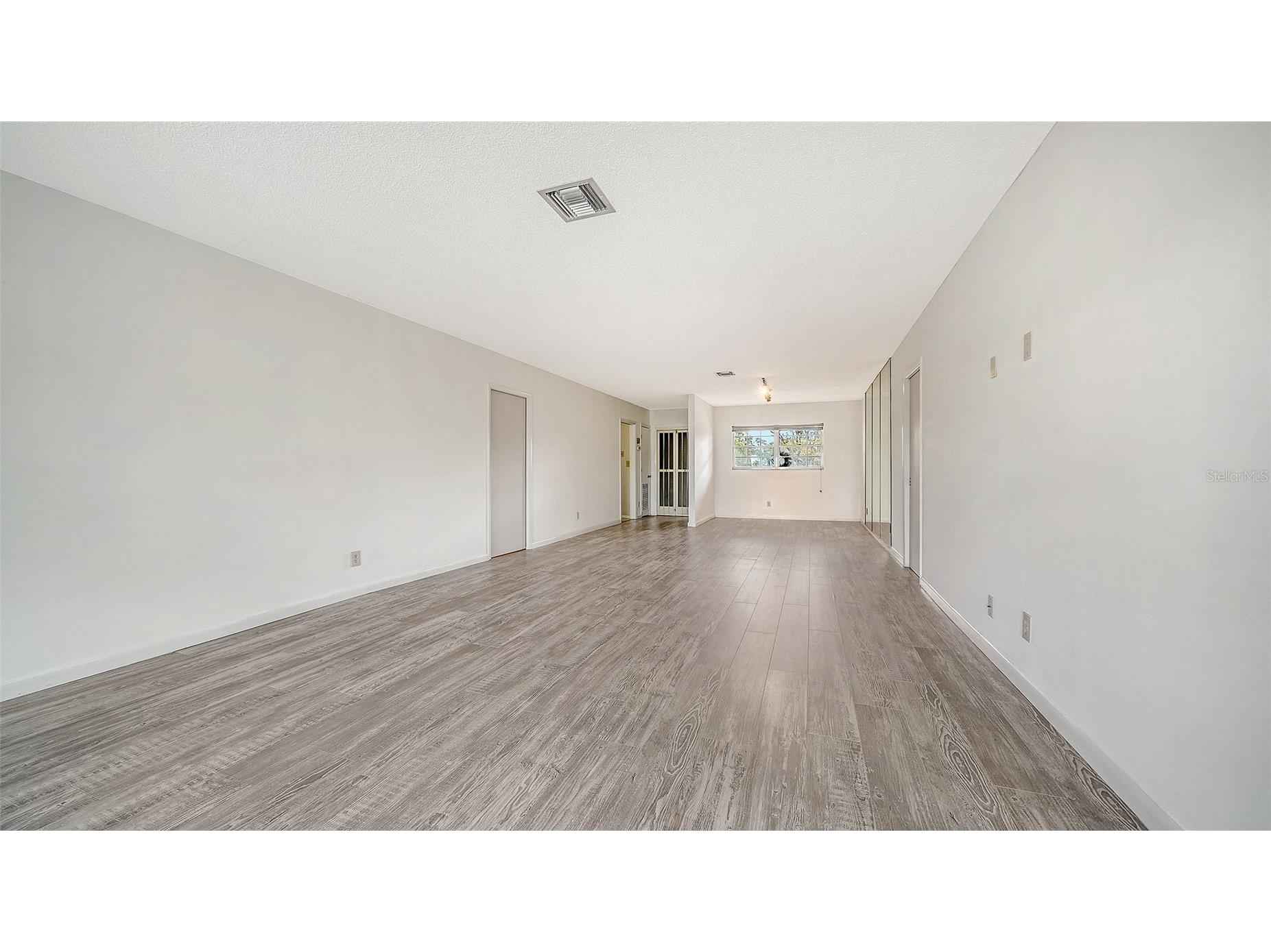 7880 Palm Aire Lane #203 Sarasota FL 34243 A4683042 image14