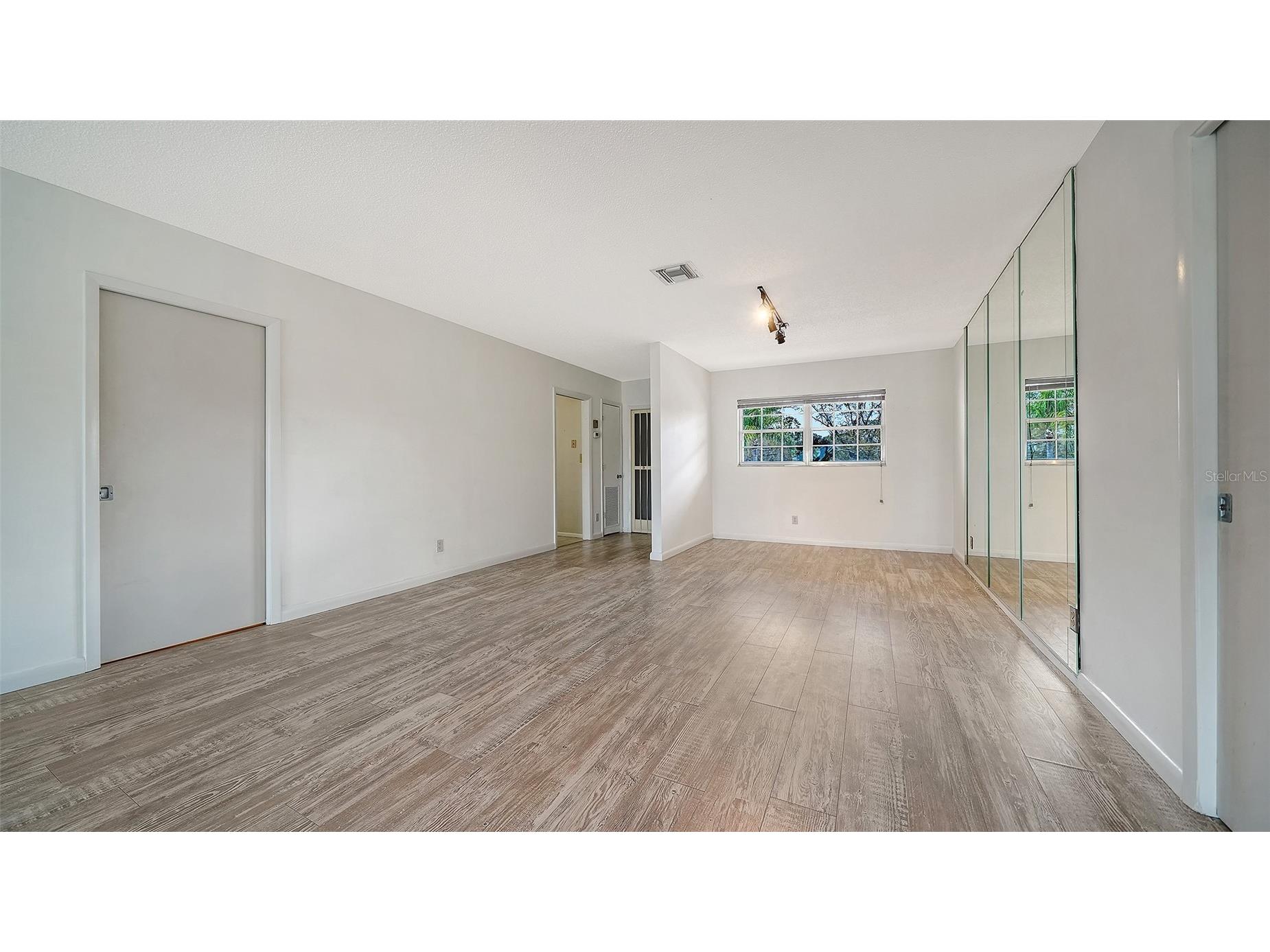 7880 Palm Aire Lane #203 Sarasota FL 34243 A4683042 image15