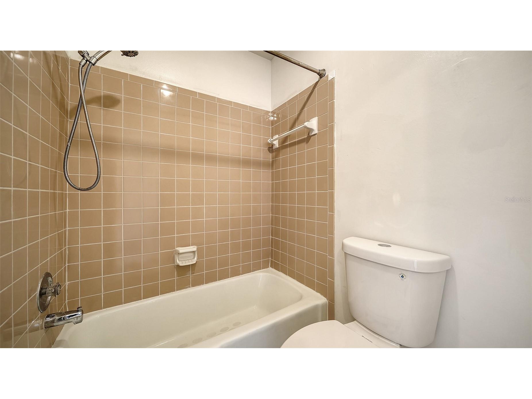 7880 Palm Aire Lane #203 Sarasota FL 34243 A4683042 image27