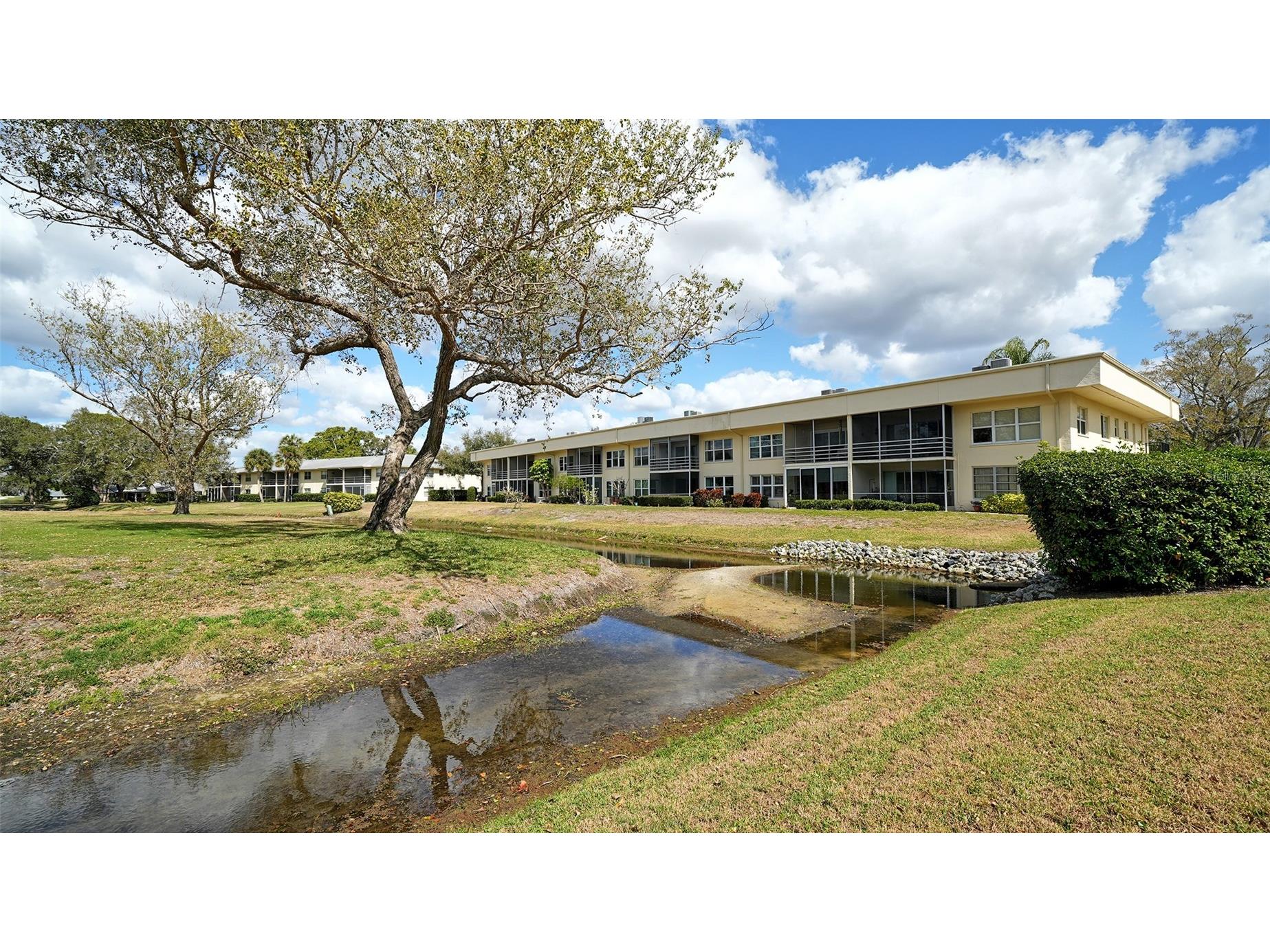 7880 Palm Aire Lane #203 Sarasota FL 34243 A4683042 image36