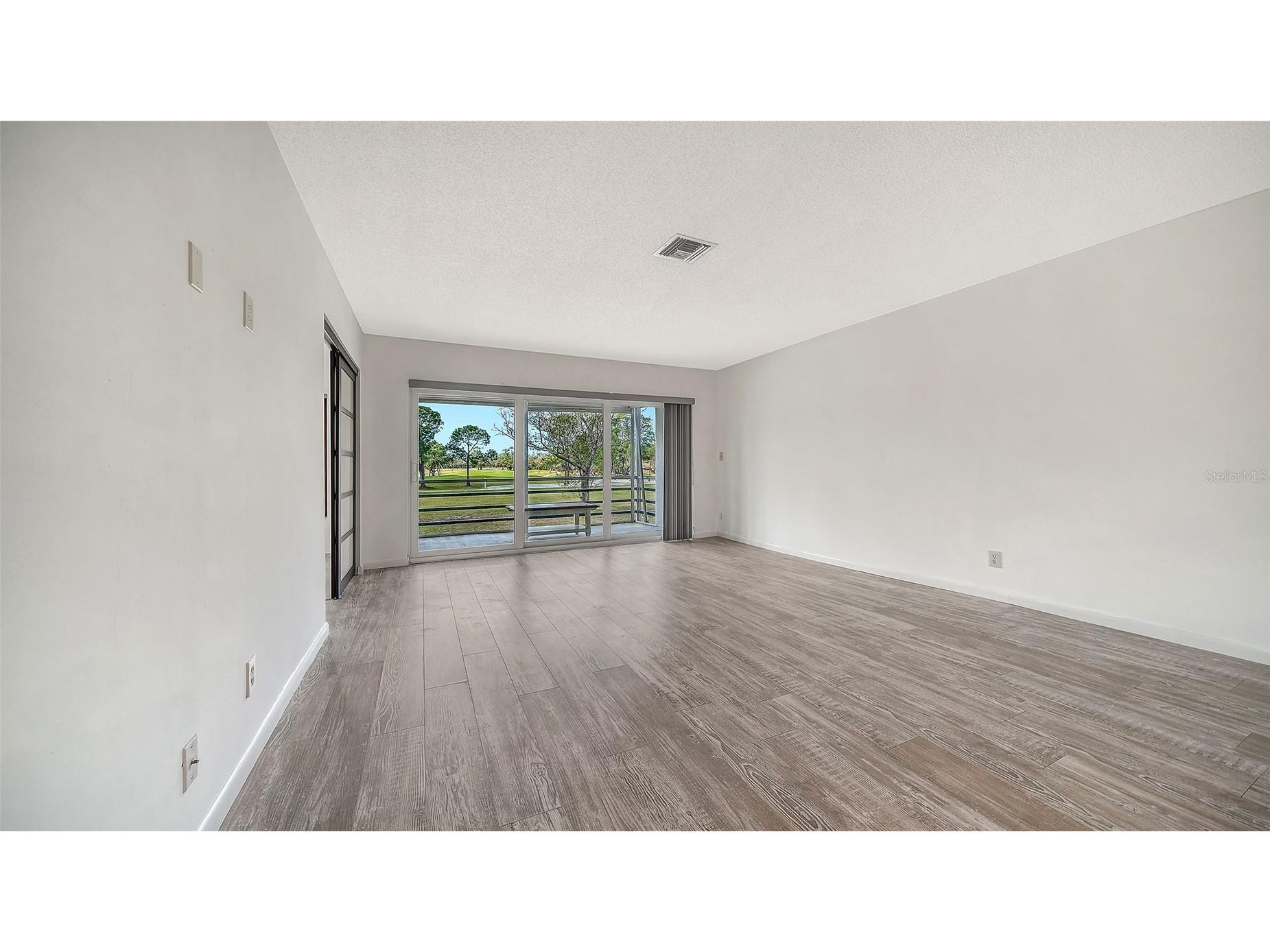 7880 Palm Aire Lane #203 Sarasota FL 34243 A4683042 image8