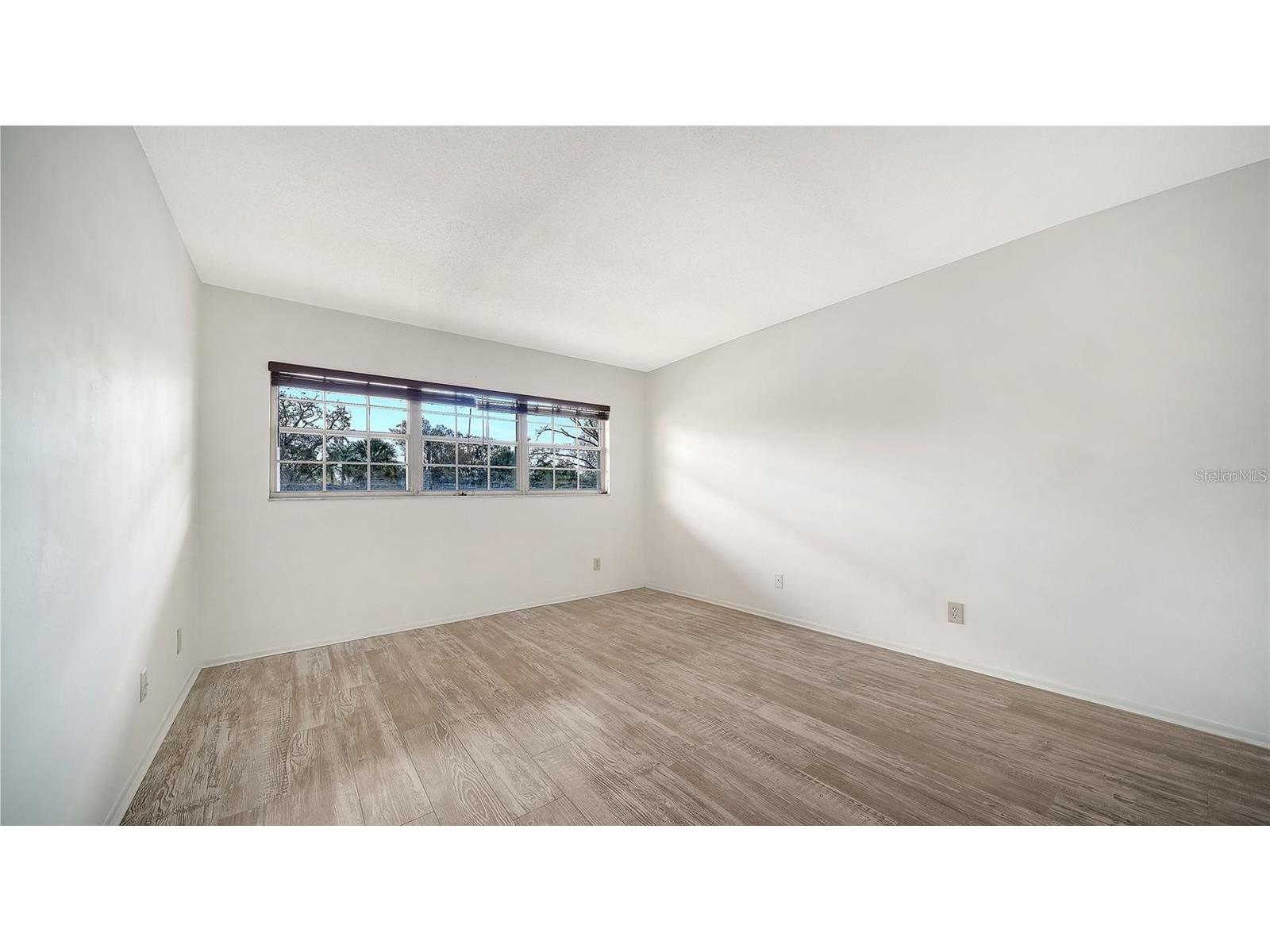 7880 Palm Aire Lane #203 Sarasota FL 34243 A4687887 image24