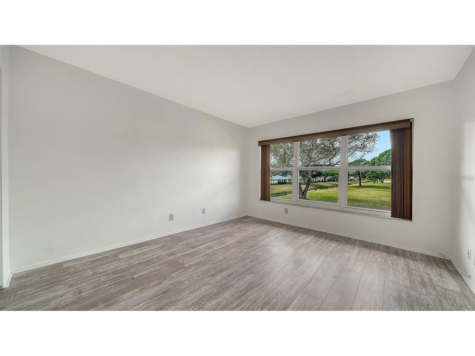 7880 Palm Aire Lane #203 Sarasota FL 34243 A4687887 image9