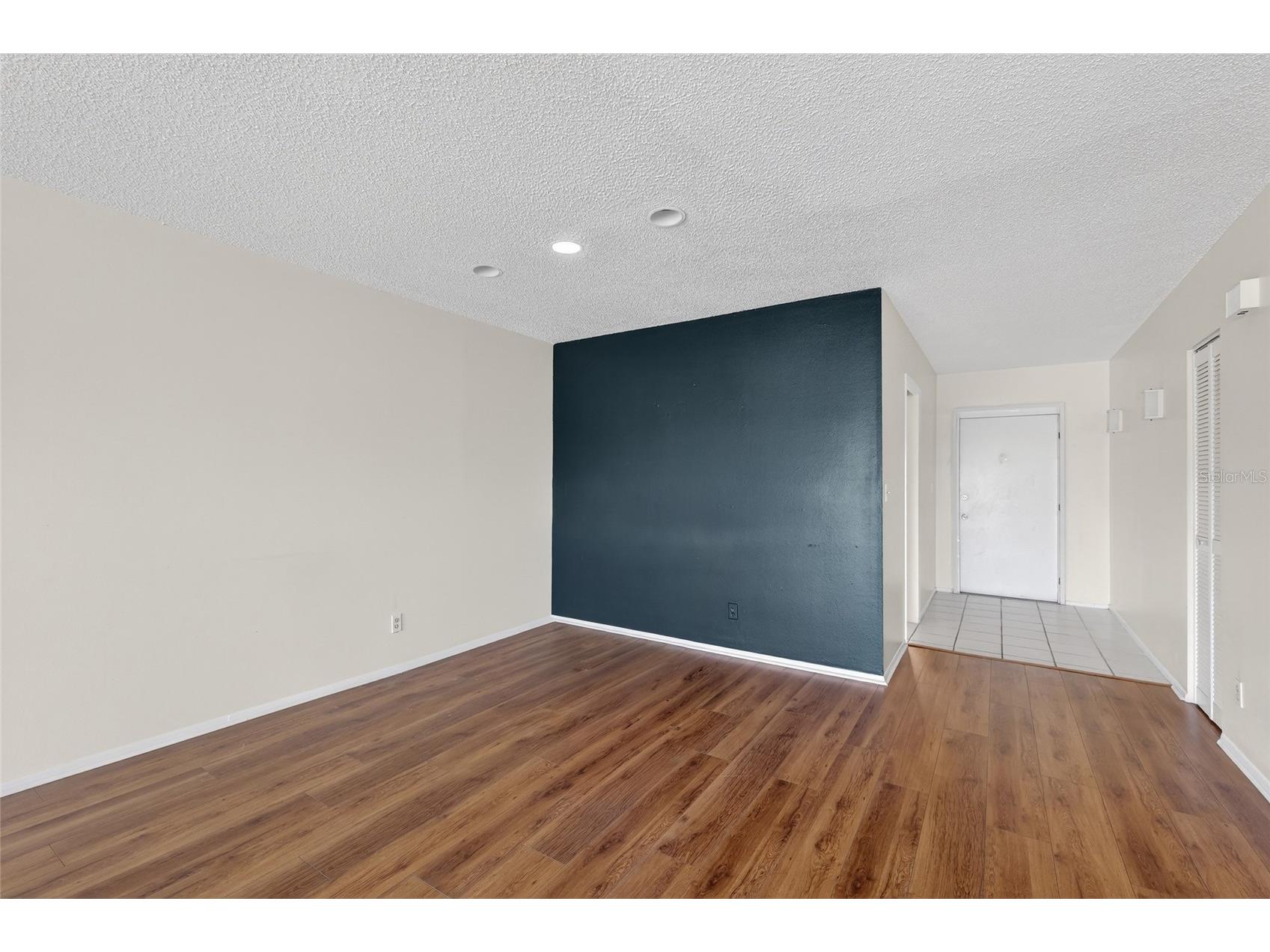 7880 Palm Aire Lane #205 Sarasota FL 34243 A4677161 image10