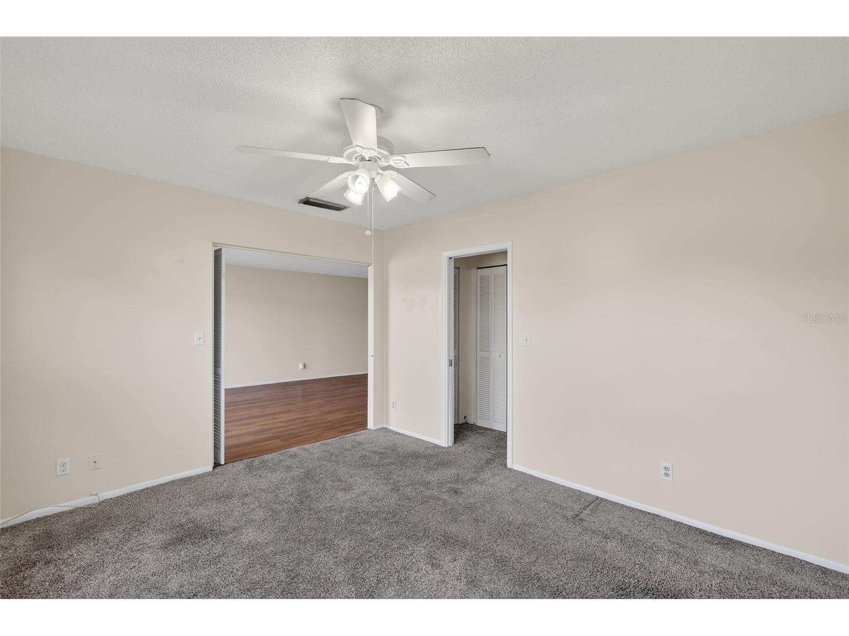 7880 Palm Aire Lane #205 Sarasota FL 34243 A4677161 image27