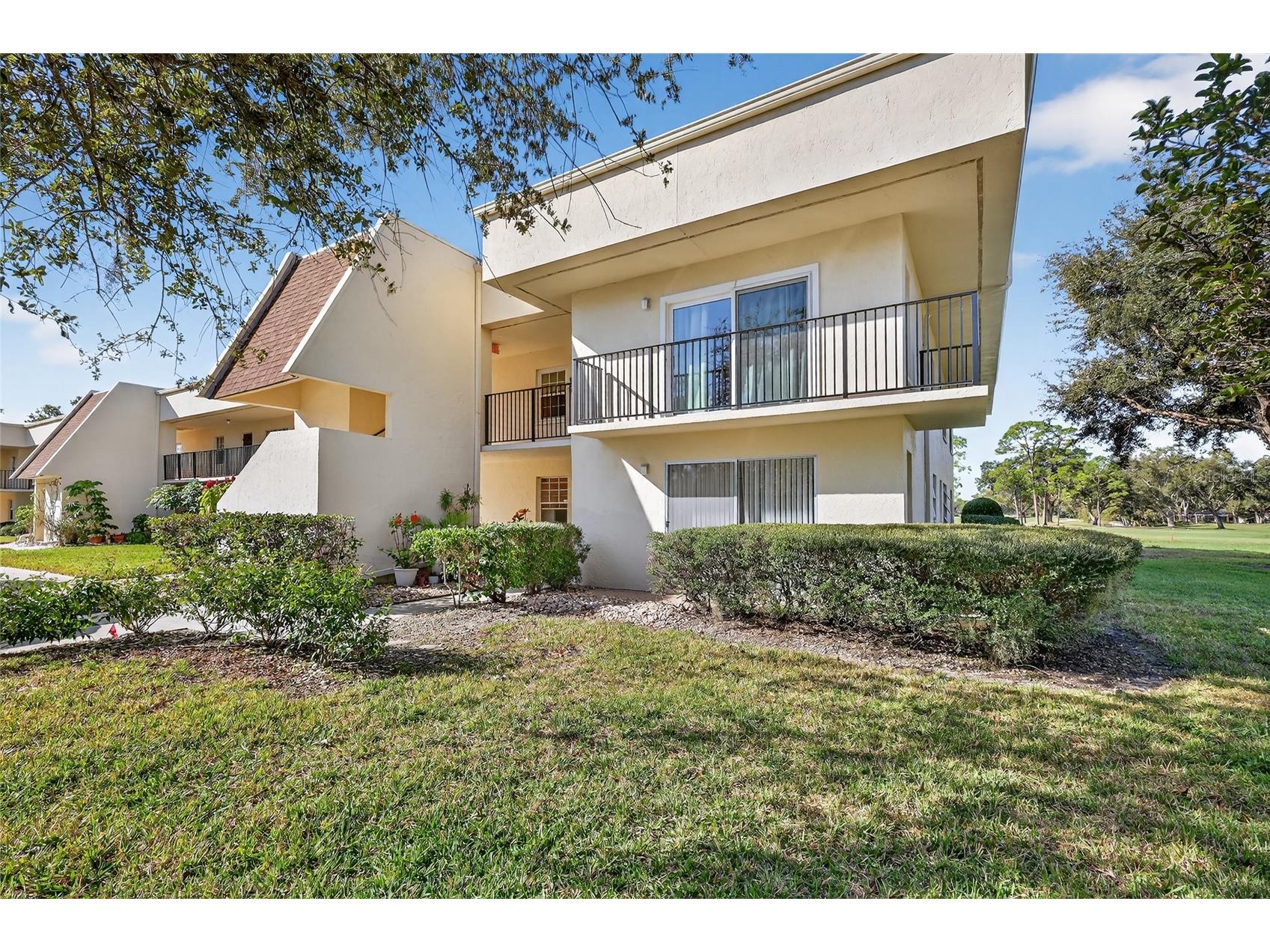 7880 Palm Aire Lane #205 Sarasota FL 34243 A4677161 image4