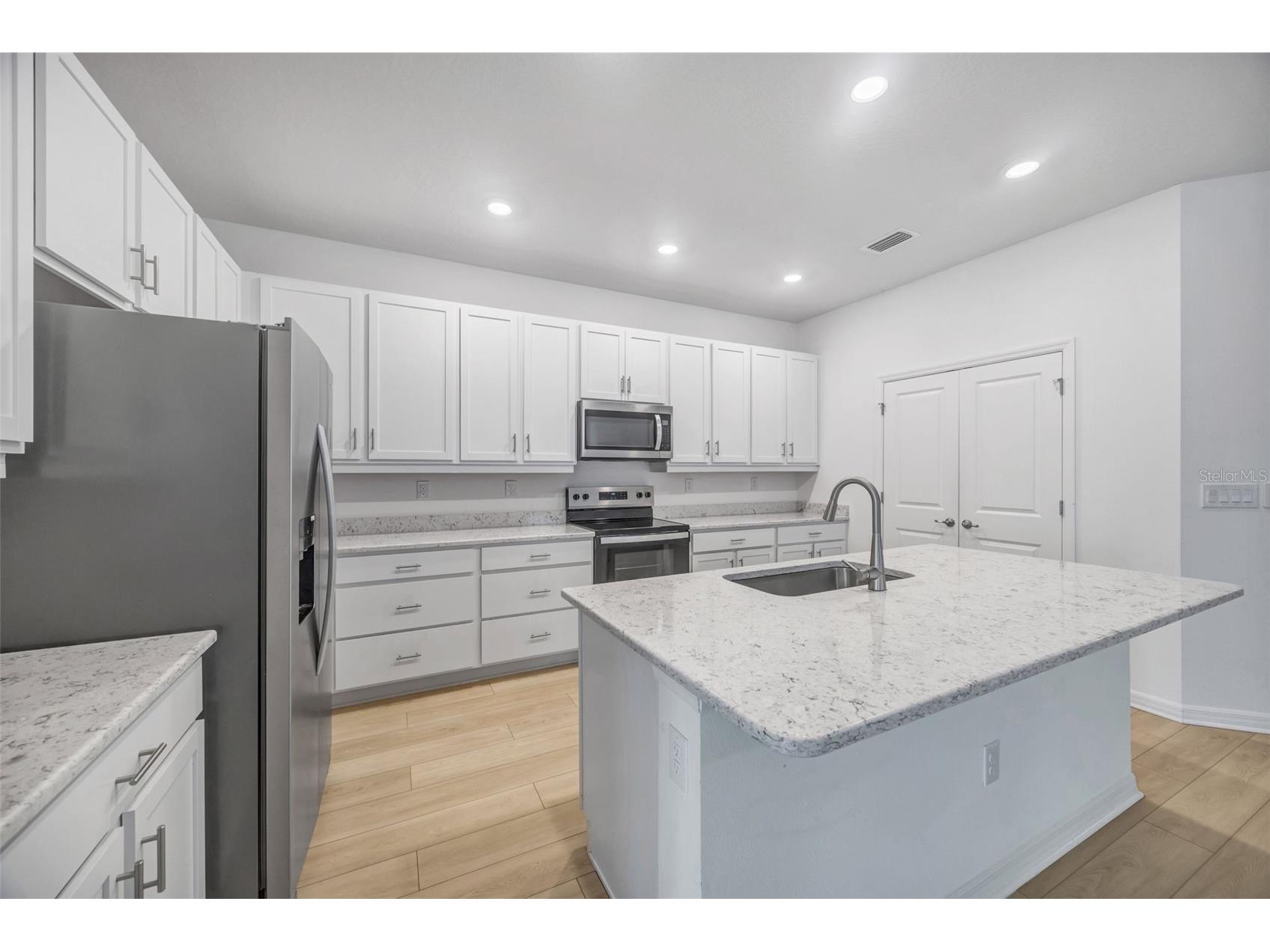 7882 Lennox Loop Wesley Chapel FL 33544 TB8469577 image6