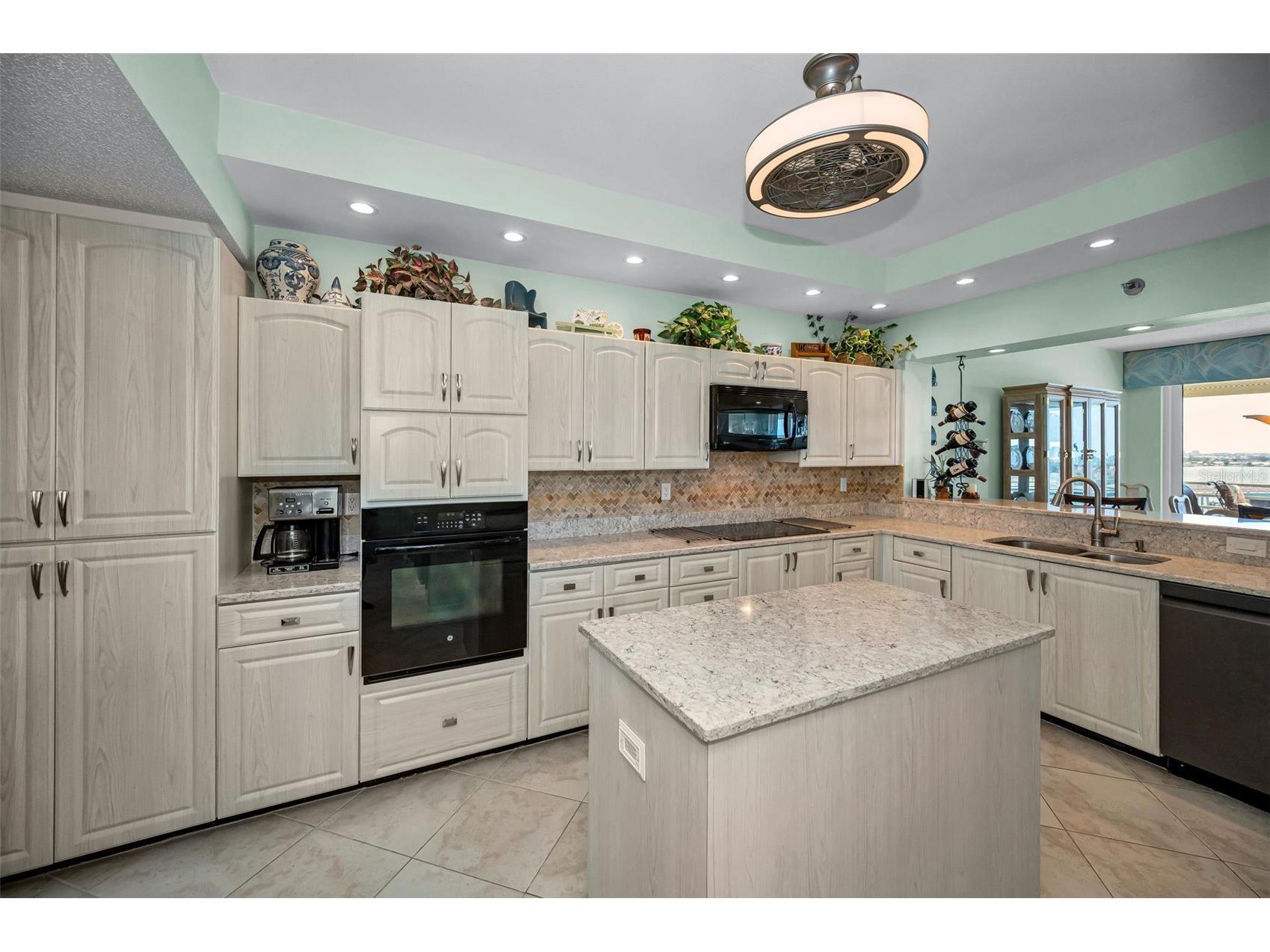 7882 Sailboat Key Boulevard S #605 South Pasadena FL 33707 TB8501928 image19