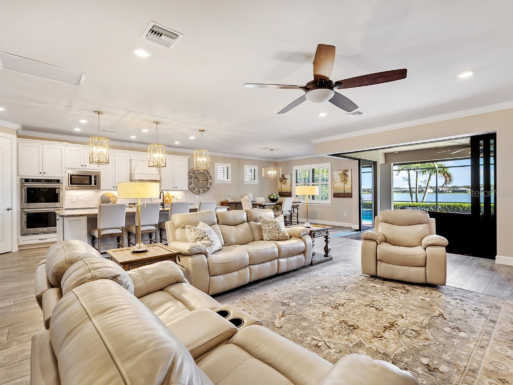 7884 Grande Shores Drive Sarasota FL 34240 A4665285 image16