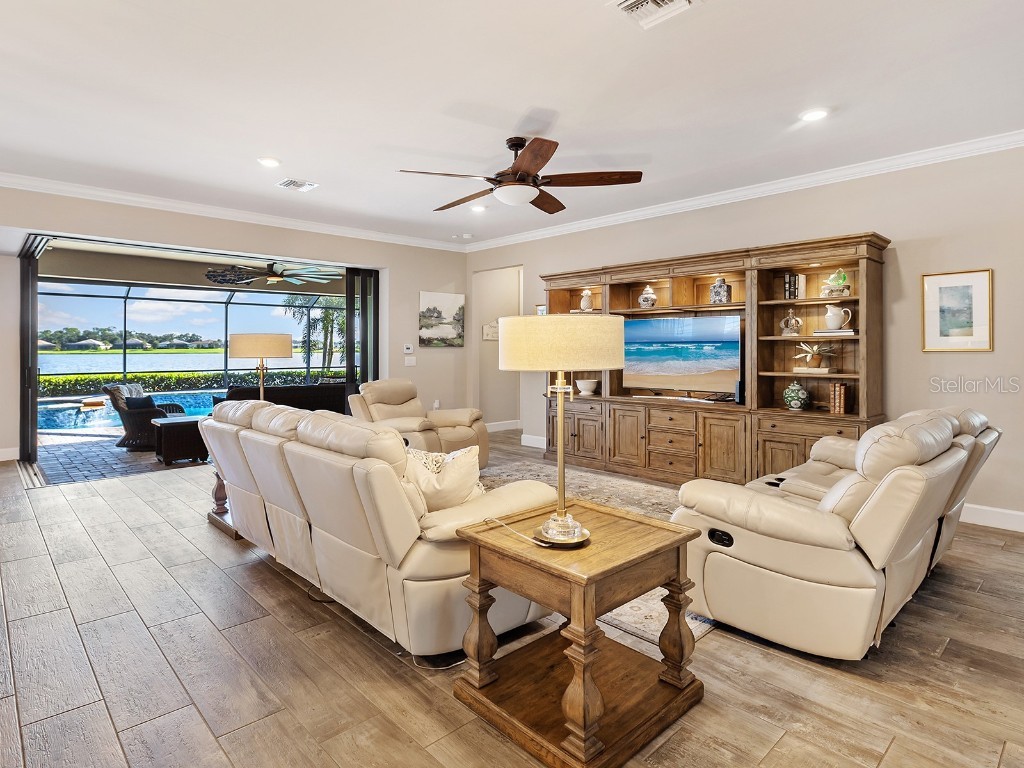 7884 Grande Shores Drive Sarasota FL 34240 A4665285 image17