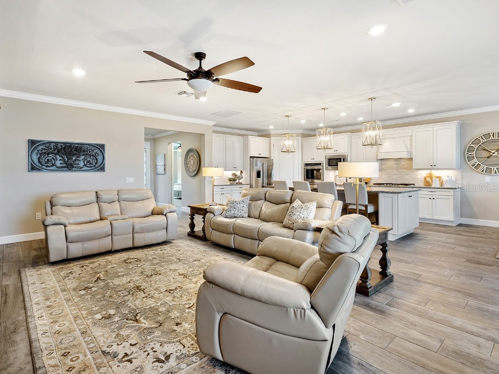 7884 Grande Shores Drive Sarasota FL 34240 A4665285 image19