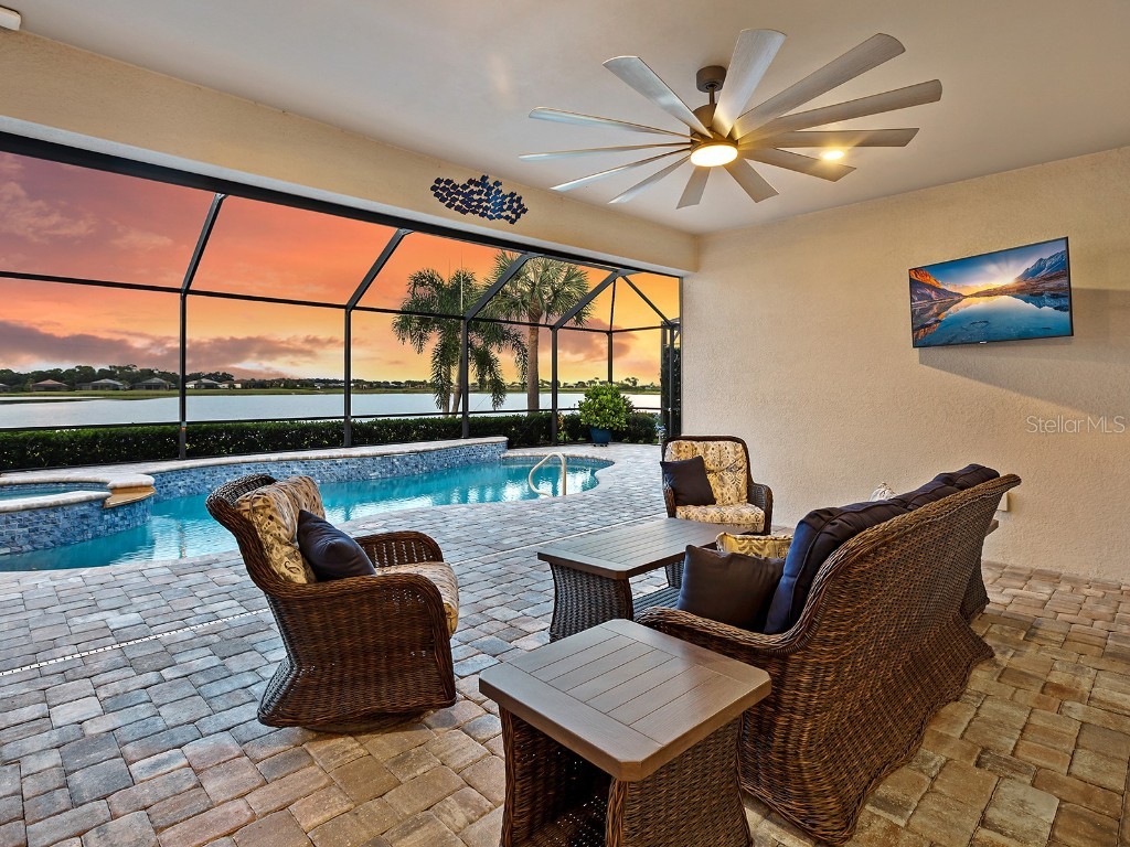 7884 Grande Shores Drive Sarasota FL 34240 A4665285 image3