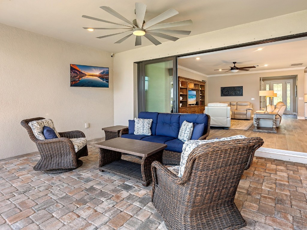 7884 Grande Shores Drive Sarasota FL 34240 A4665285 image58