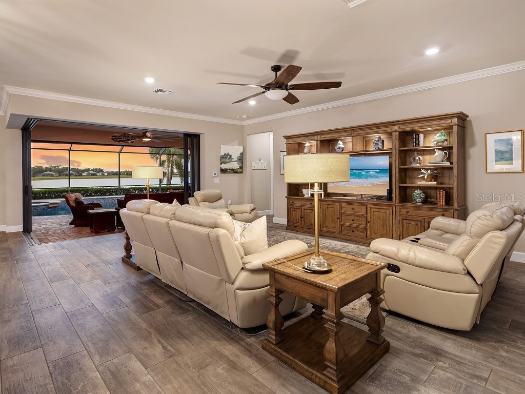 7884 Grande Shores Drive Sarasota FL 34240 A4665285 image8