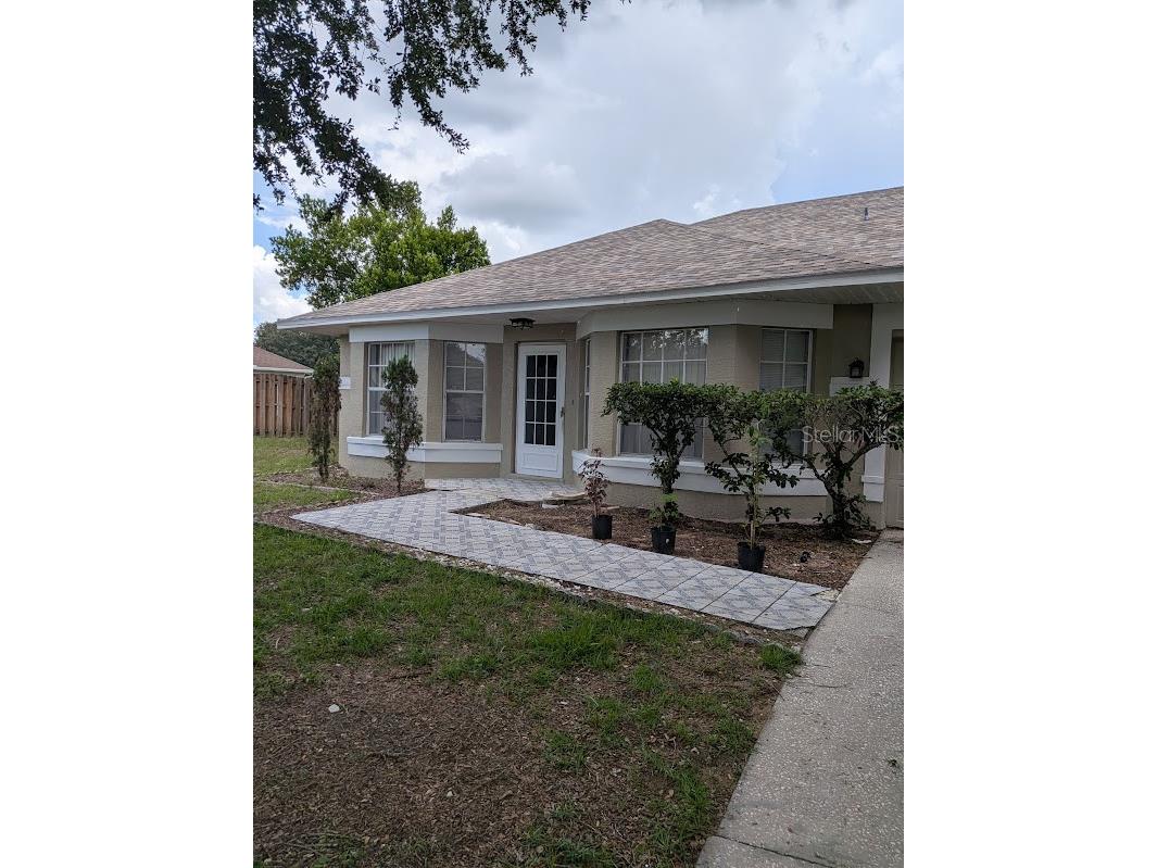 7885 Camlyn Court Orlando FL 32818 V4949782 image2