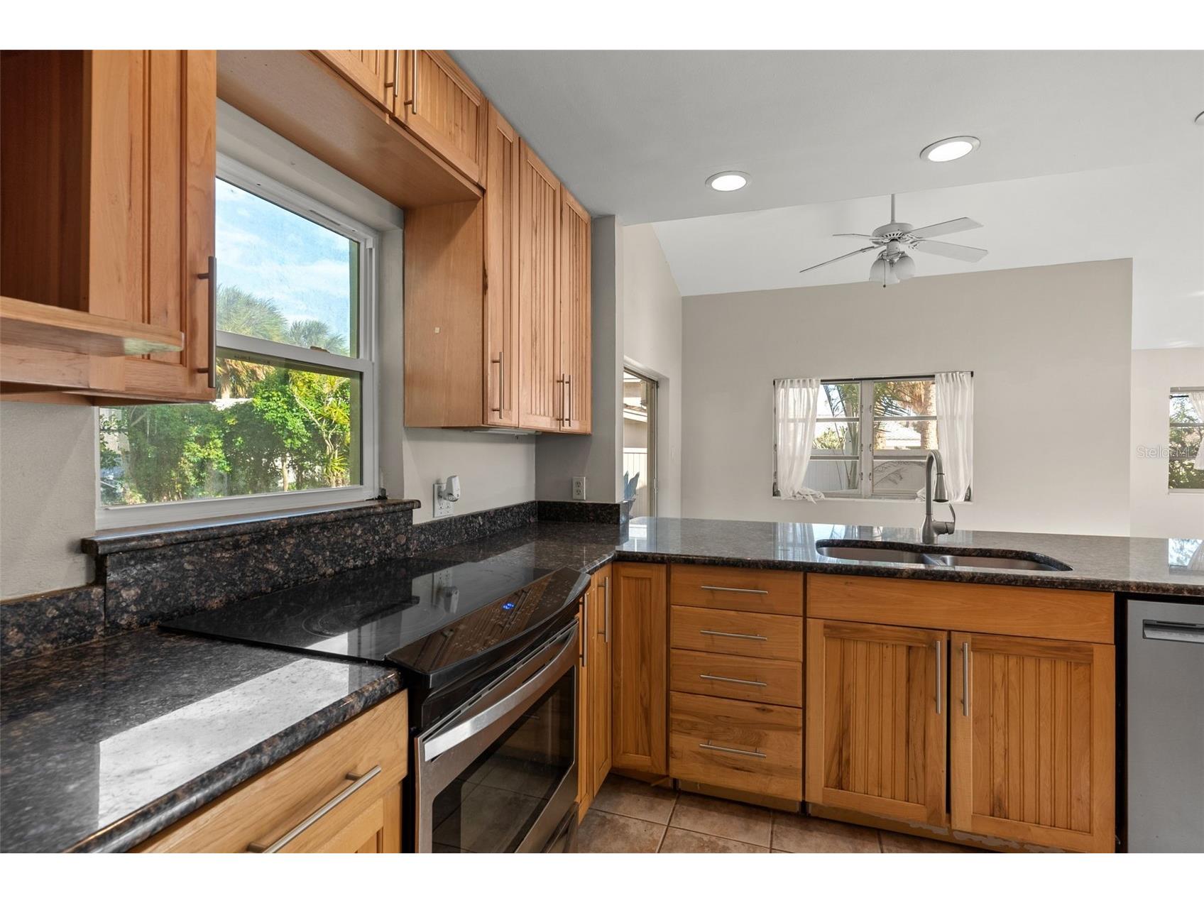 7887 9th Avenue S Saint Petersburg FL 33707 TB8495871 image13