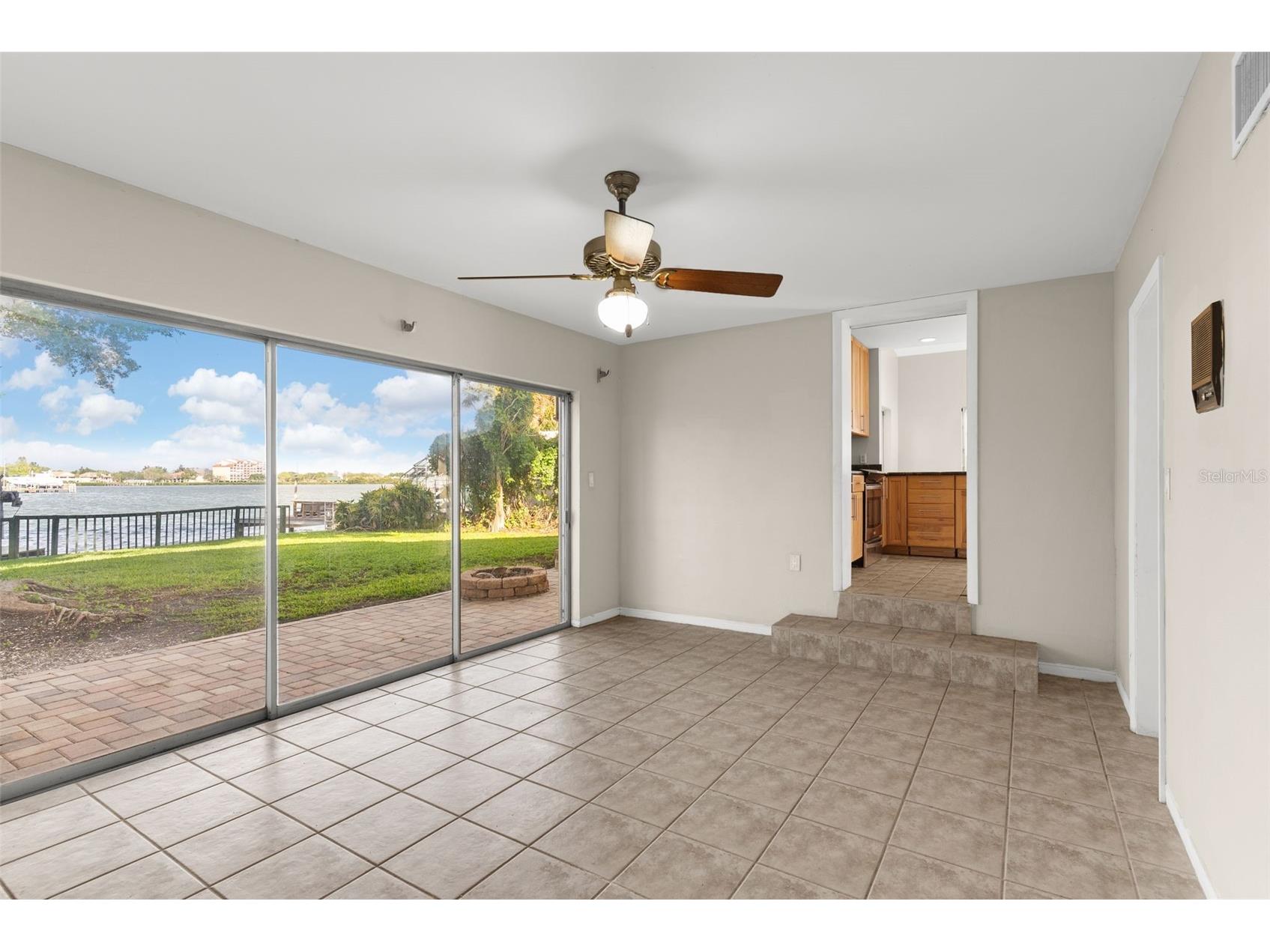7887 9th Avenue S Saint Petersburg FL 33707 TB8495871 image16
