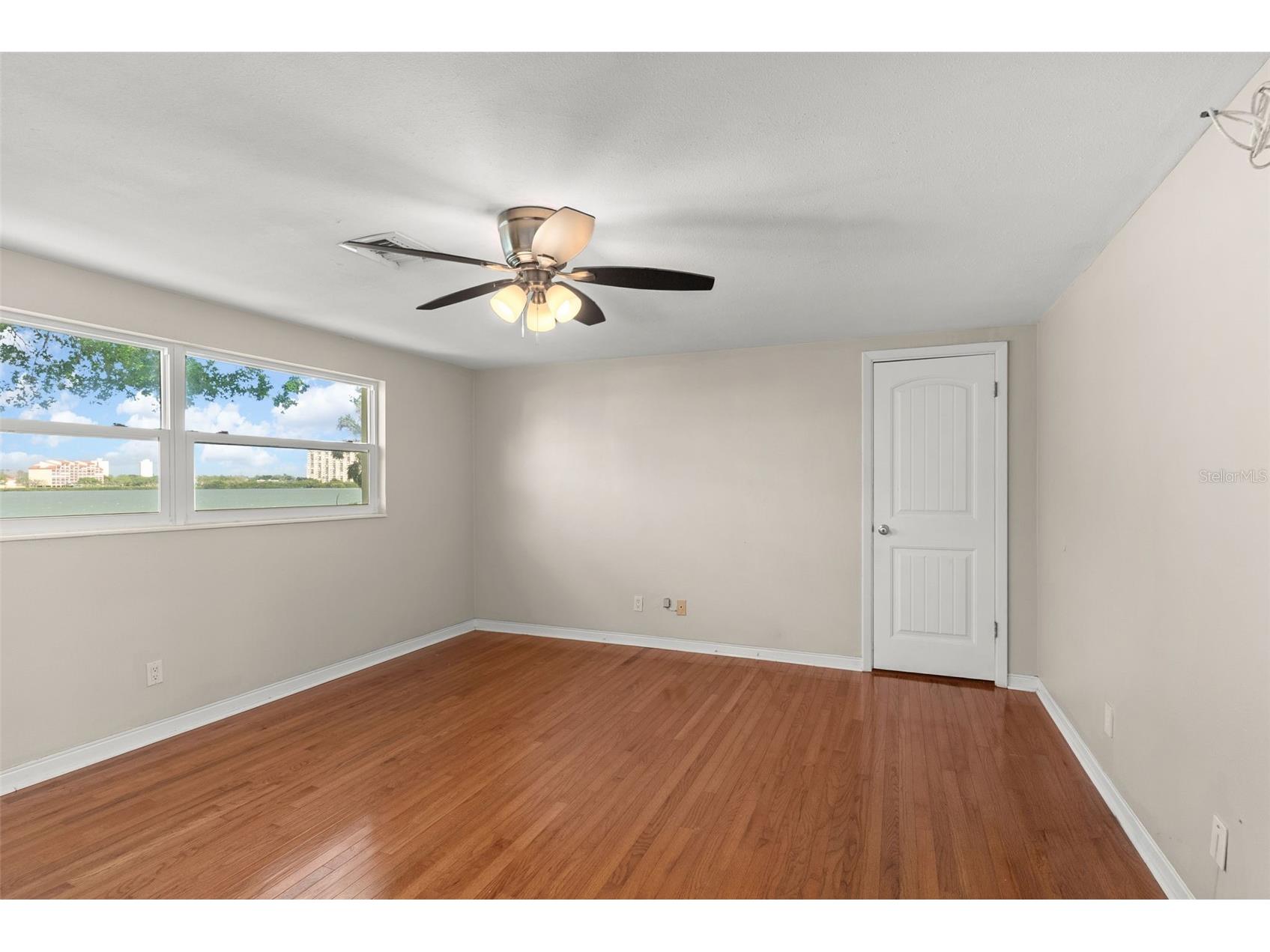 7887 9th Avenue S Saint Petersburg FL 33707 TB8495871 image19