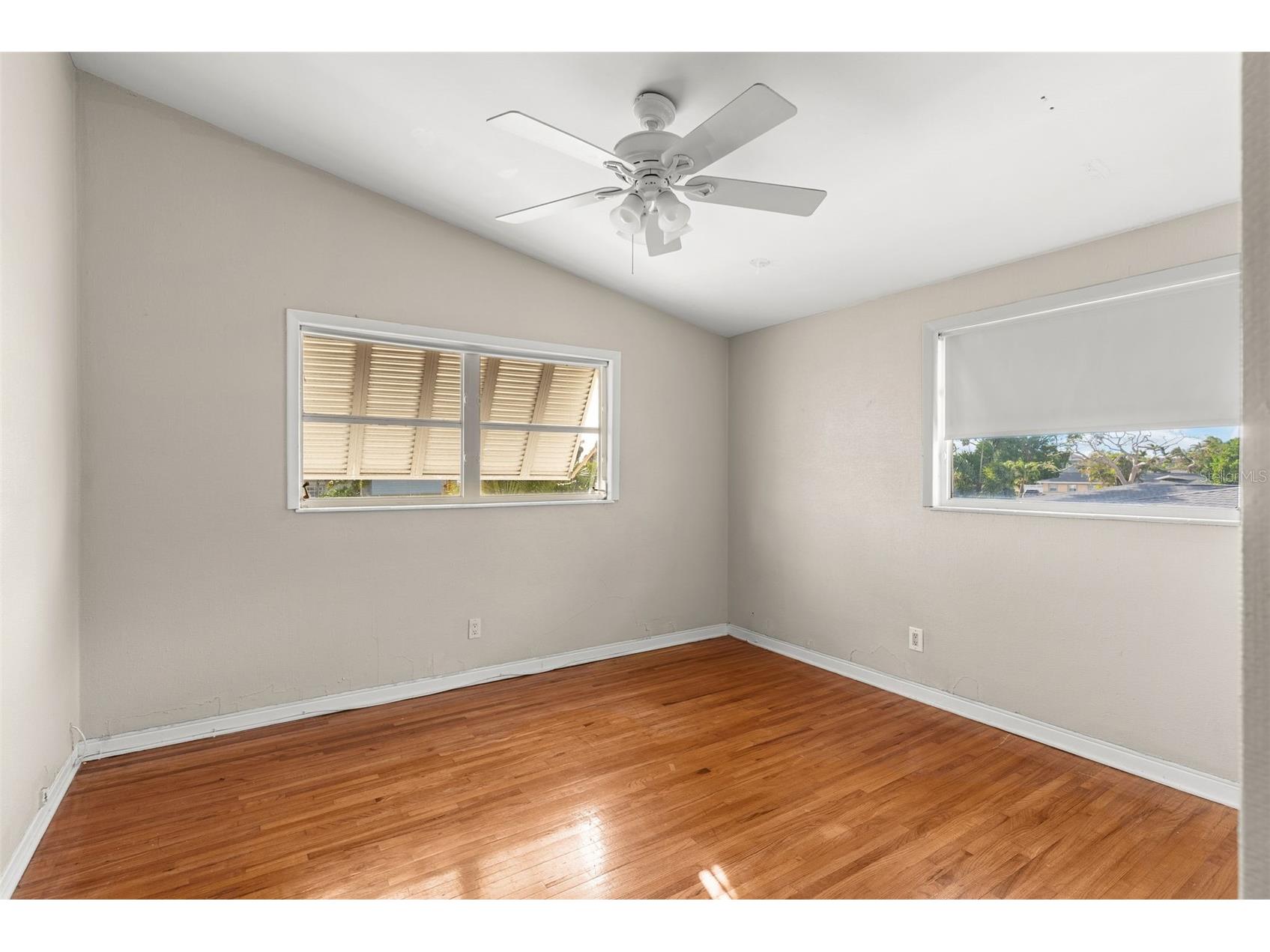 7887 9th Avenue S Saint Petersburg FL 33707 TB8495871 image23