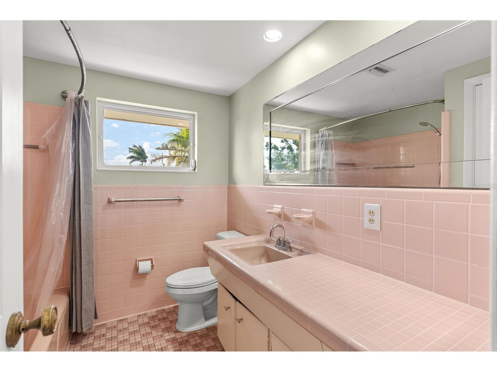 7887 9th Avenue S Saint Petersburg FL 33707 TB8495871 image25