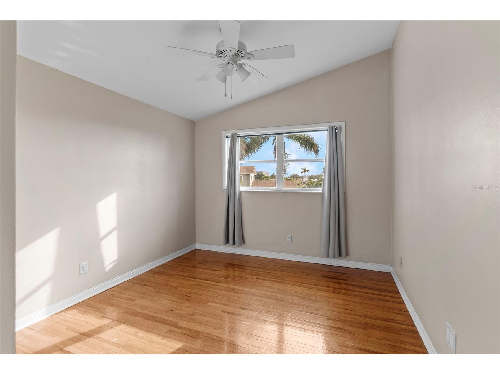7887 9th Avenue S Saint Petersburg FL 33707 TB8495871 image26